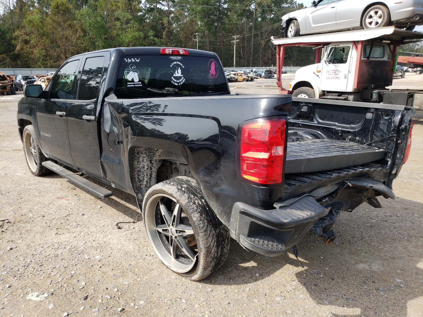 Photo 3 from auction – 2017 CHEVROLET SILVERADO with VIN 1GCRCPEH3HZ232363