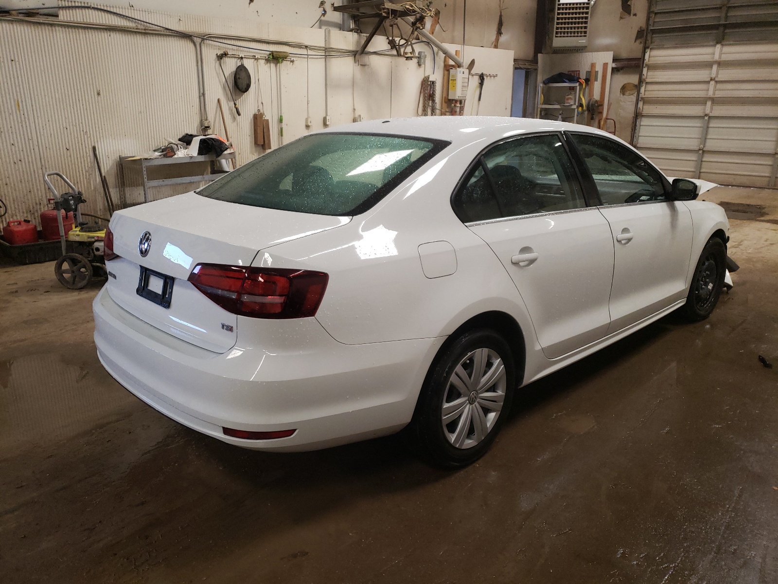 Photo 4 from auction – 2017 VOLKSWAGEN JETTA S with VIN 3VW167AJ5HM369512
