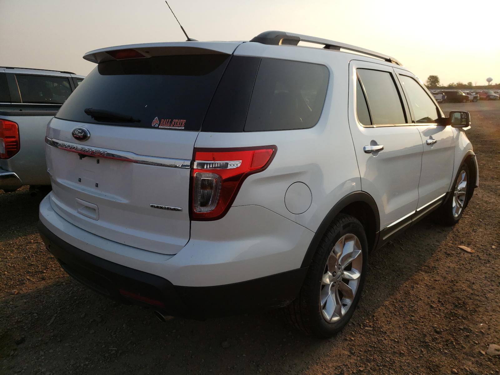 Photo 4 from auction – 2013 FORD EXPLORER L with VIN 1FM5K7F85DGB51737