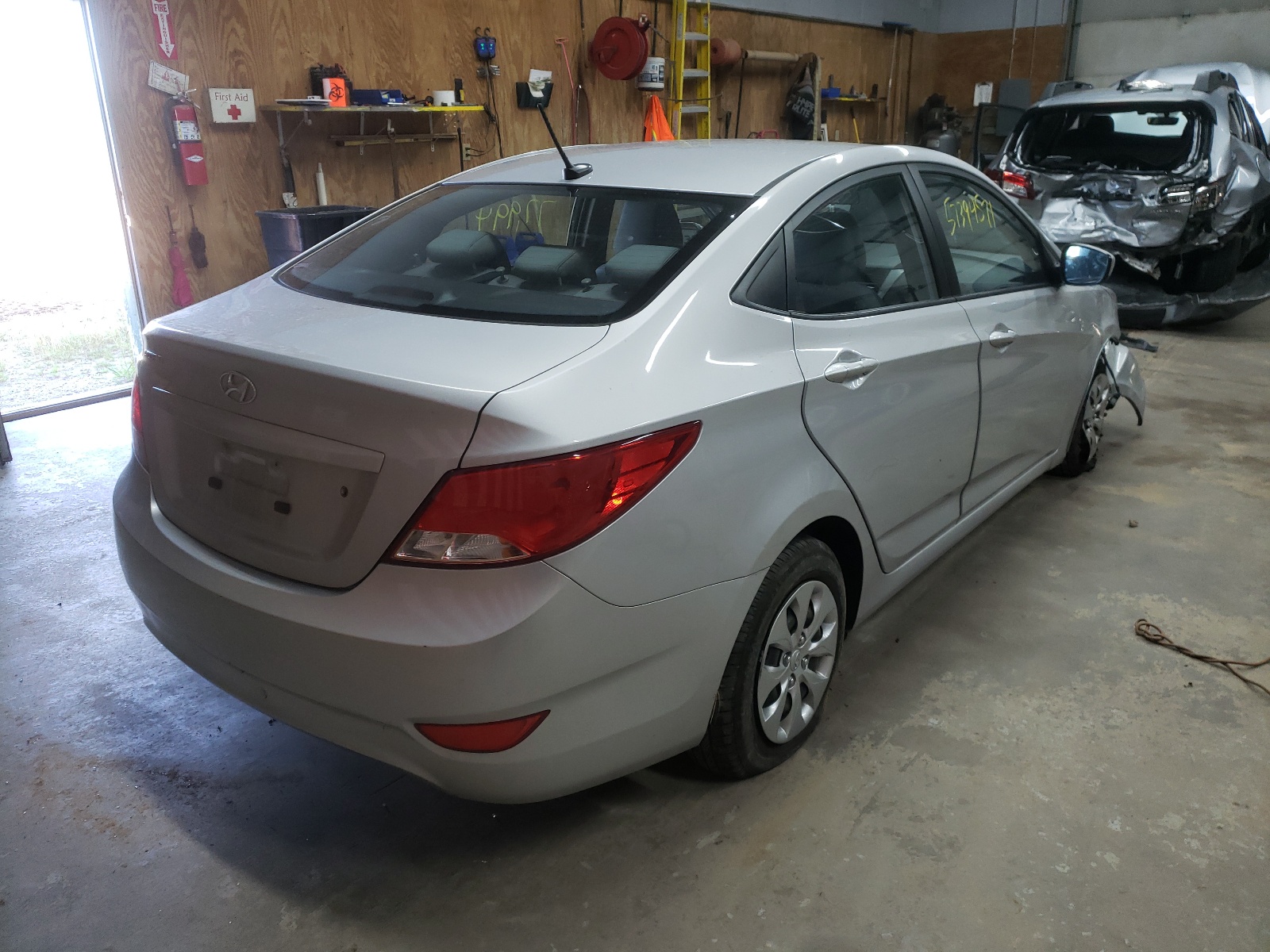 Photo 4 from auction – 2016 HYUNDAI ACCENT SE with VIN KMHCT4AE3GU980537