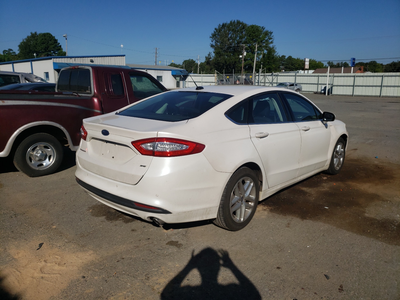 Photo 4 from auction – 2016 FORD FUSION SE with VIN 3FA6P0H73GR182798