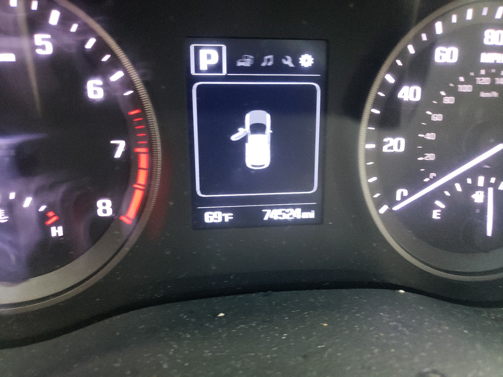 Photo 8 from auction – 2018 HYUNDAI TUCSON SE with VIN KM8J2CA45JU822347