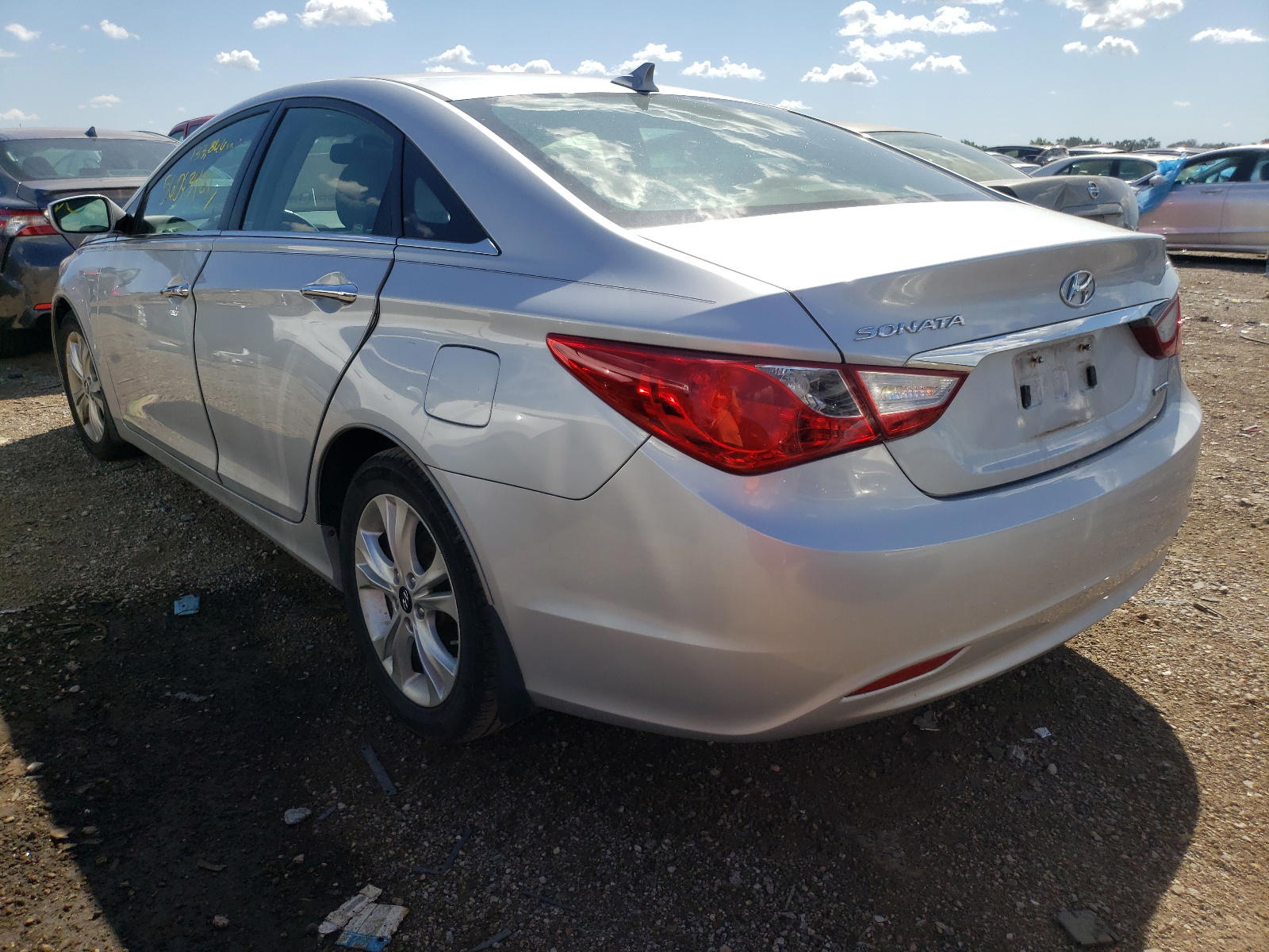 Photo 3 from auction – 2011 HYUNDAI SONATA SE with VIN 5NPEC4AC3BH189178