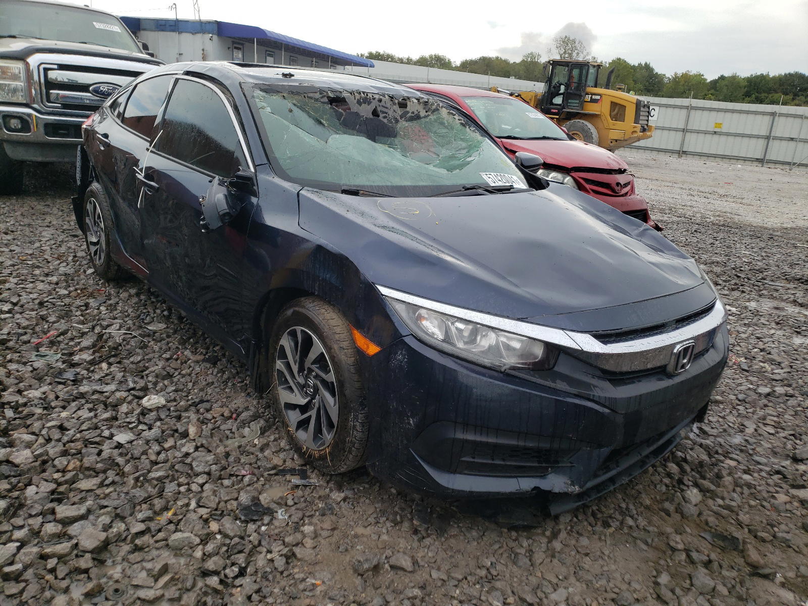 HONDA CIVIC EX 2017 with VIN 19XFC2F76HE045996 - Photo from auction