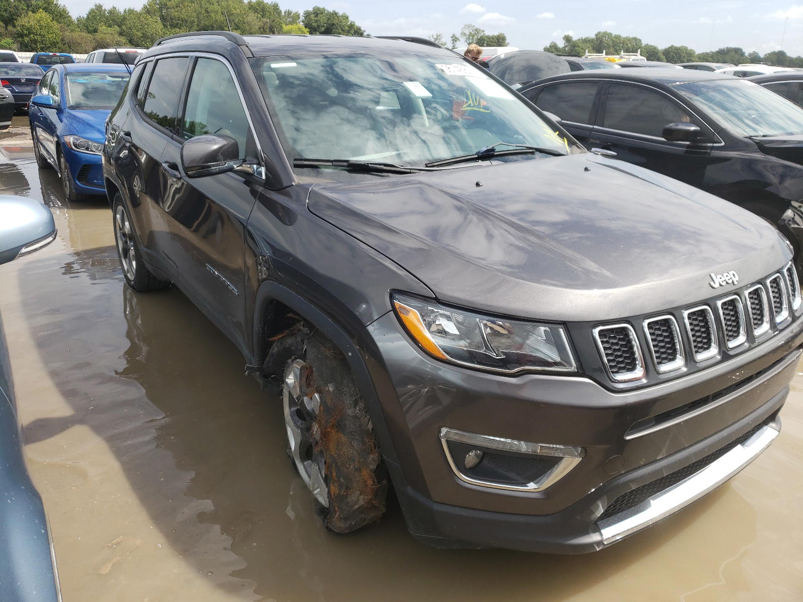 Photo 9 from auction – 2019 JEEP COMPASS LI with VIN 3C4NJCCB6KT664195