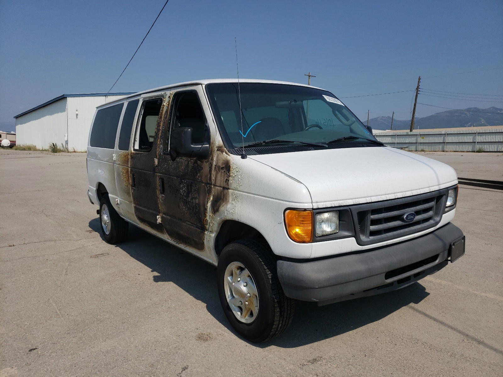 FORD ECONOLINE 2004 with VIN 1FBNE31L74HB06927 - Photo from auction