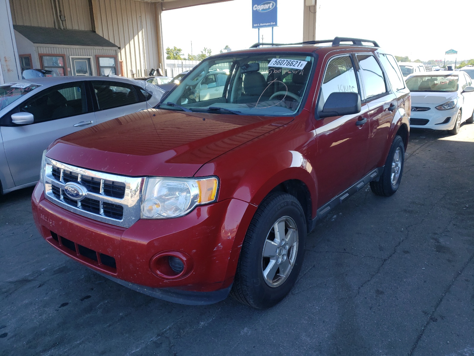 Photo 2 from auction – 2011 FORD ESCAPE XLS with VIN 1FMCU0C72BKA34129
