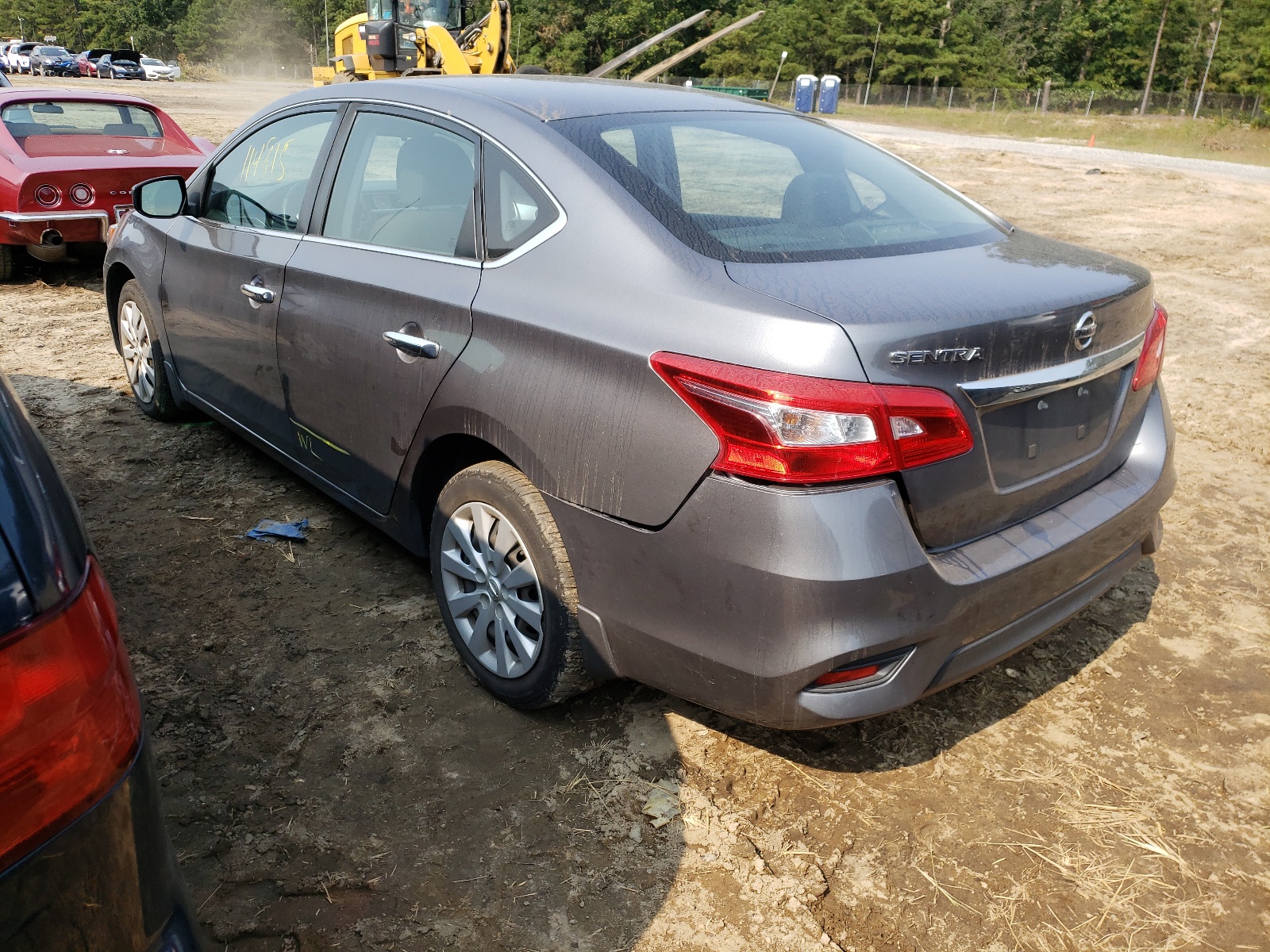 Photo 3 from auction – 2016 NISSAN SENTRA S with VIN 3N1AB7AP5GY273893