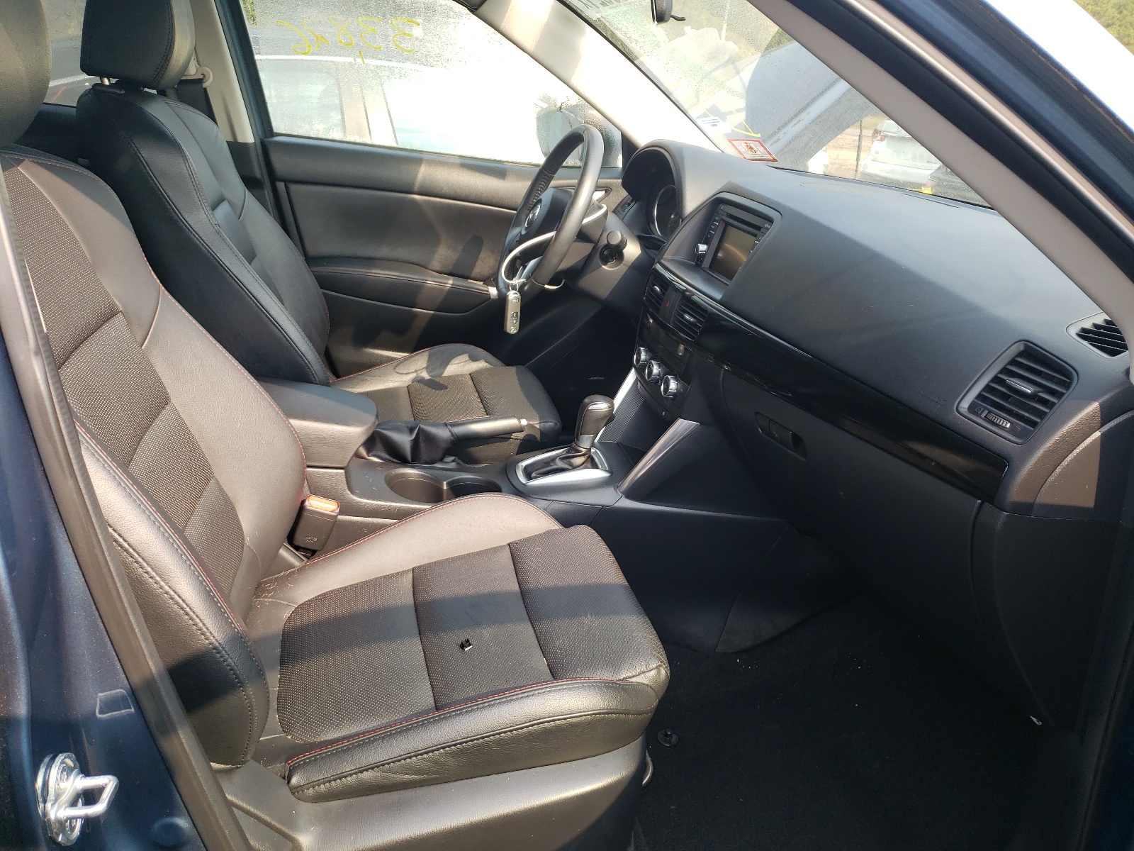 Photo 5 from auction – 2015 MAZDA CX-5 GT with VIN JM3KE4DY8F0504457
