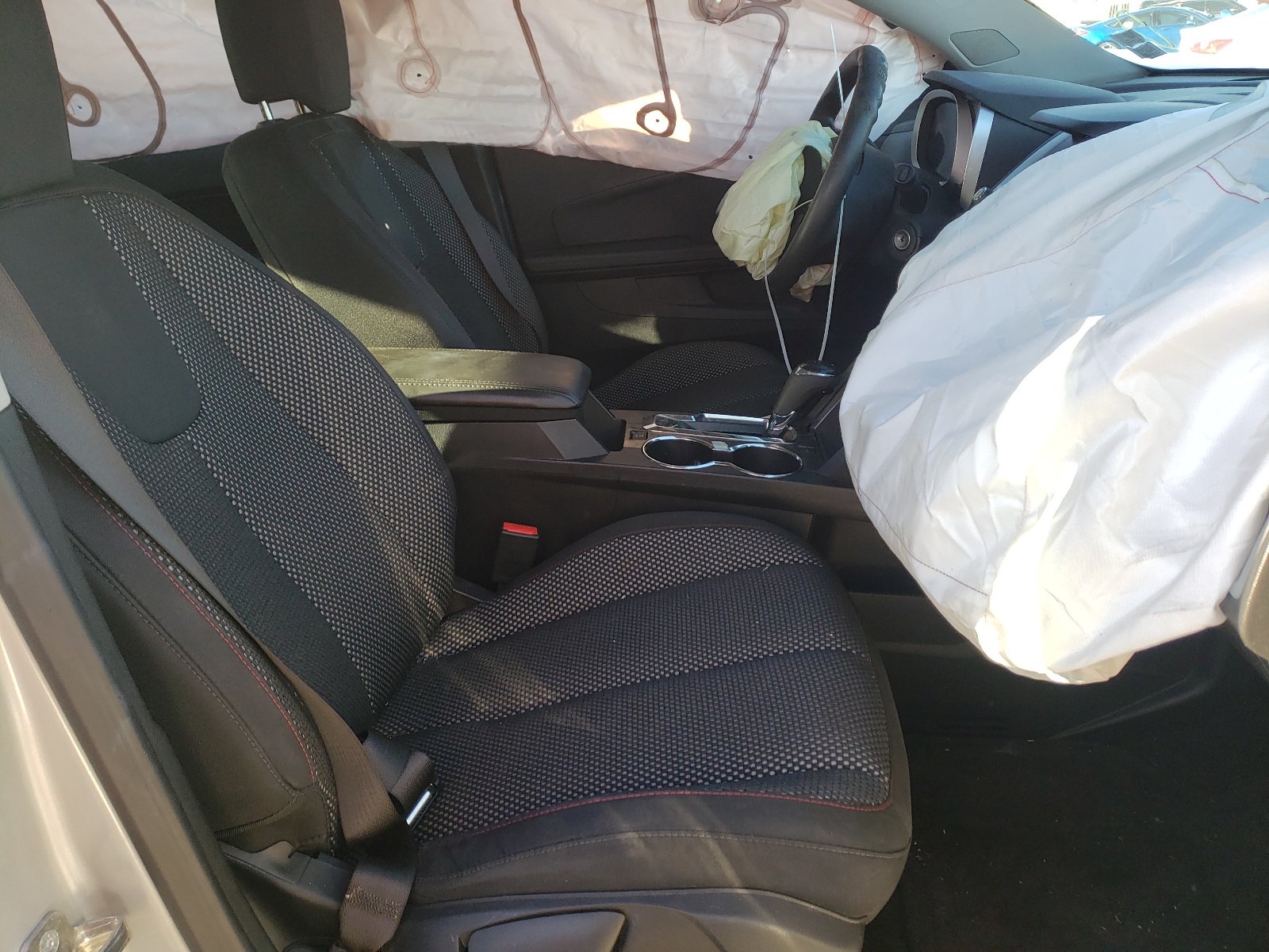 Photo 5 from auction – 2016 CHEVROLET EQUINOX LS with VIN 2GNALBEK8G6337980