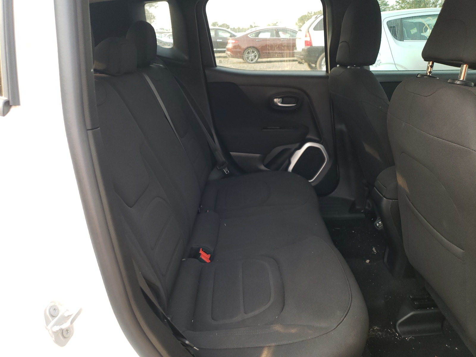 Photo 6 from auction – 2018 JEEP RENEGADE L with VIN ZACCJBBB4JPJ23376