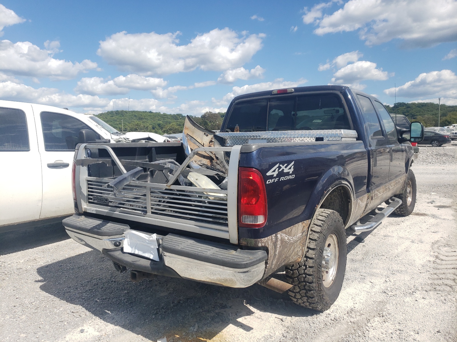 Photo 4 from auction – 2002 FORD F250 SUPER with VIN 3FTNW21L52MA23296