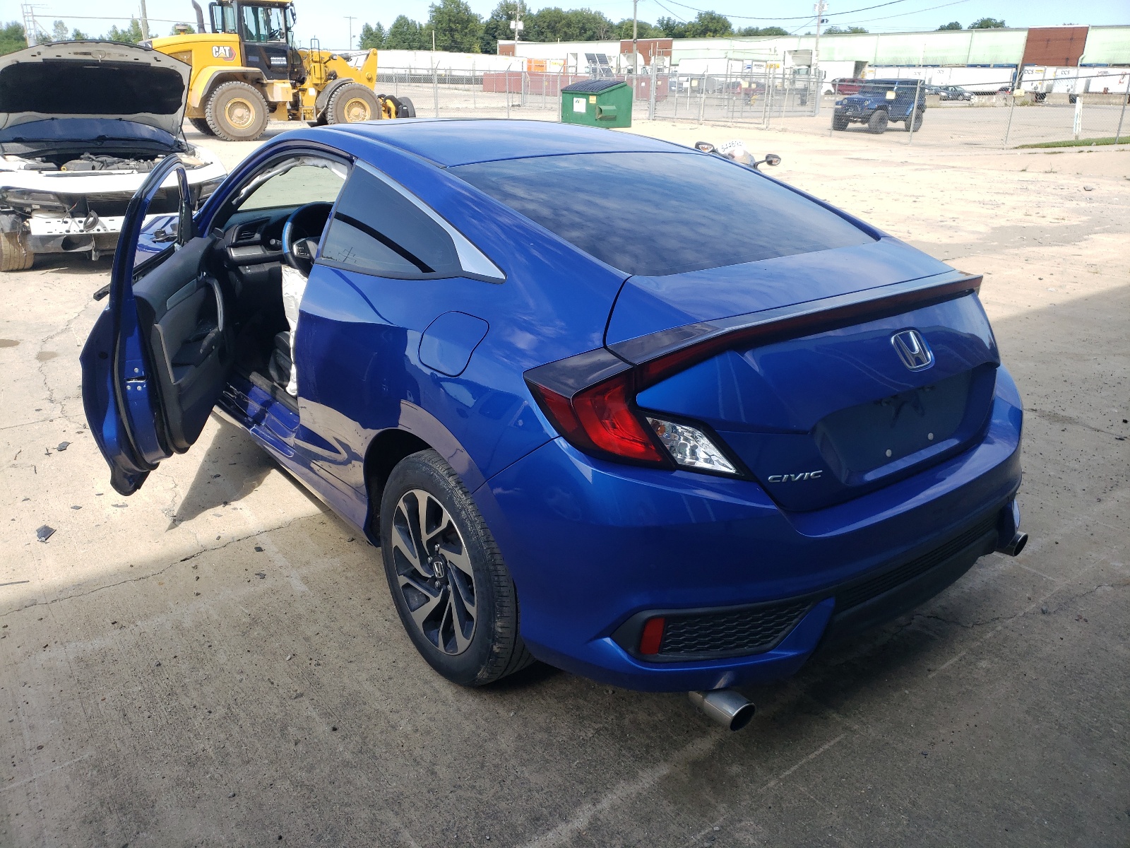 Photo 3 from auction – 2017 HONDA CIVIC LX with VIN 2HGFC4B00HH301401