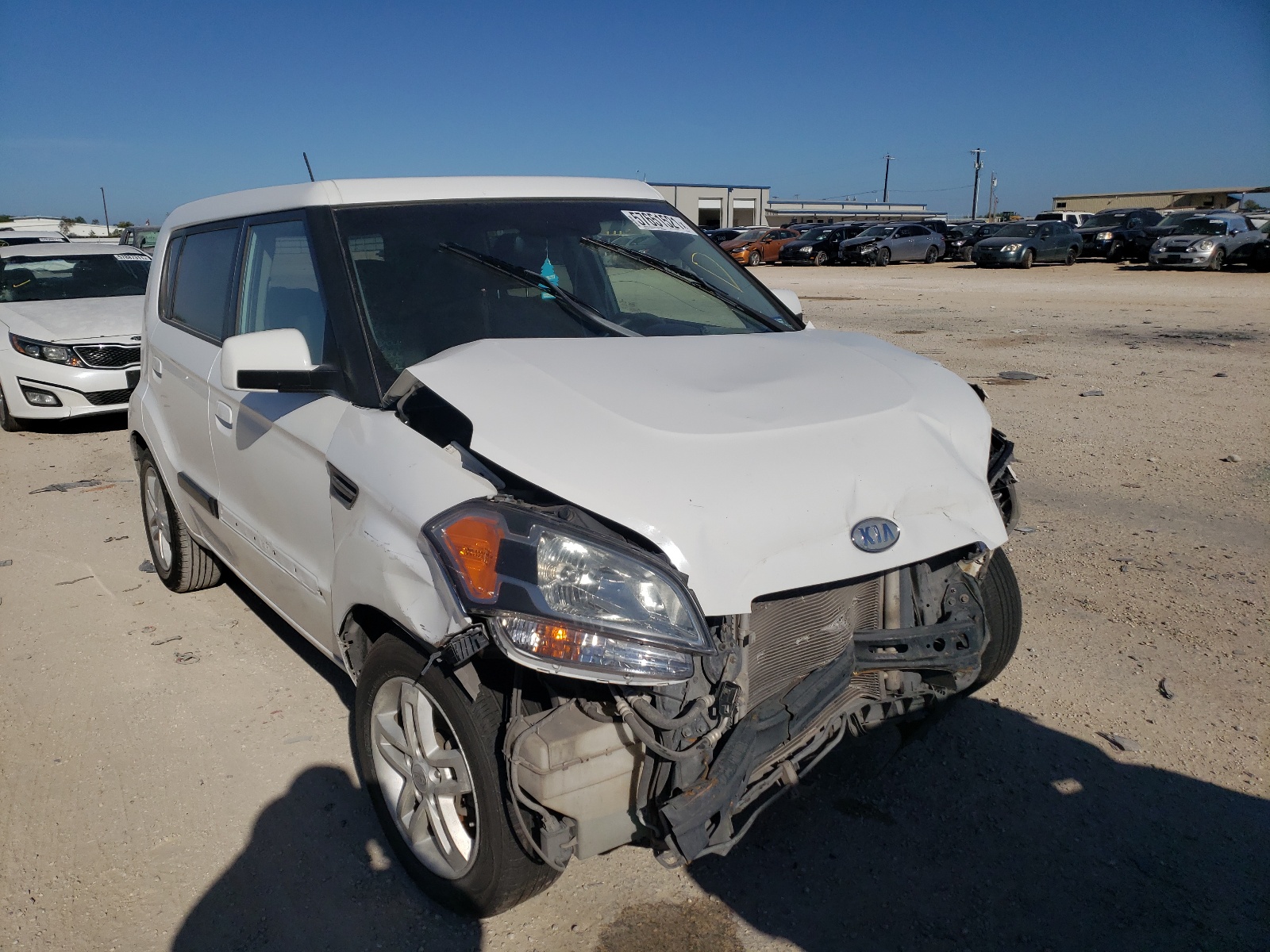 KIA SOUL 2010 with VIN KNDJT2A21A7029801 - Photo from auction