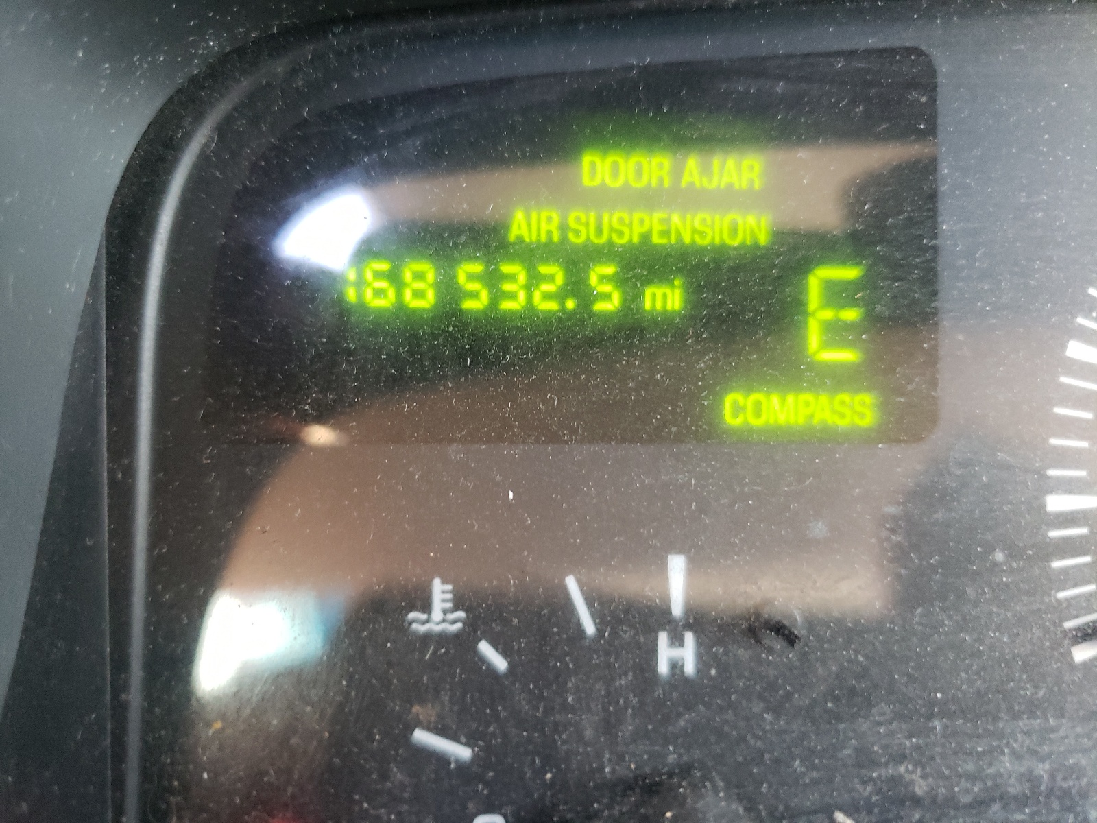 Photo 8 from auction – 2001 LINCOLN TOWN CAR E with VIN 1LNHM81W31Y712316