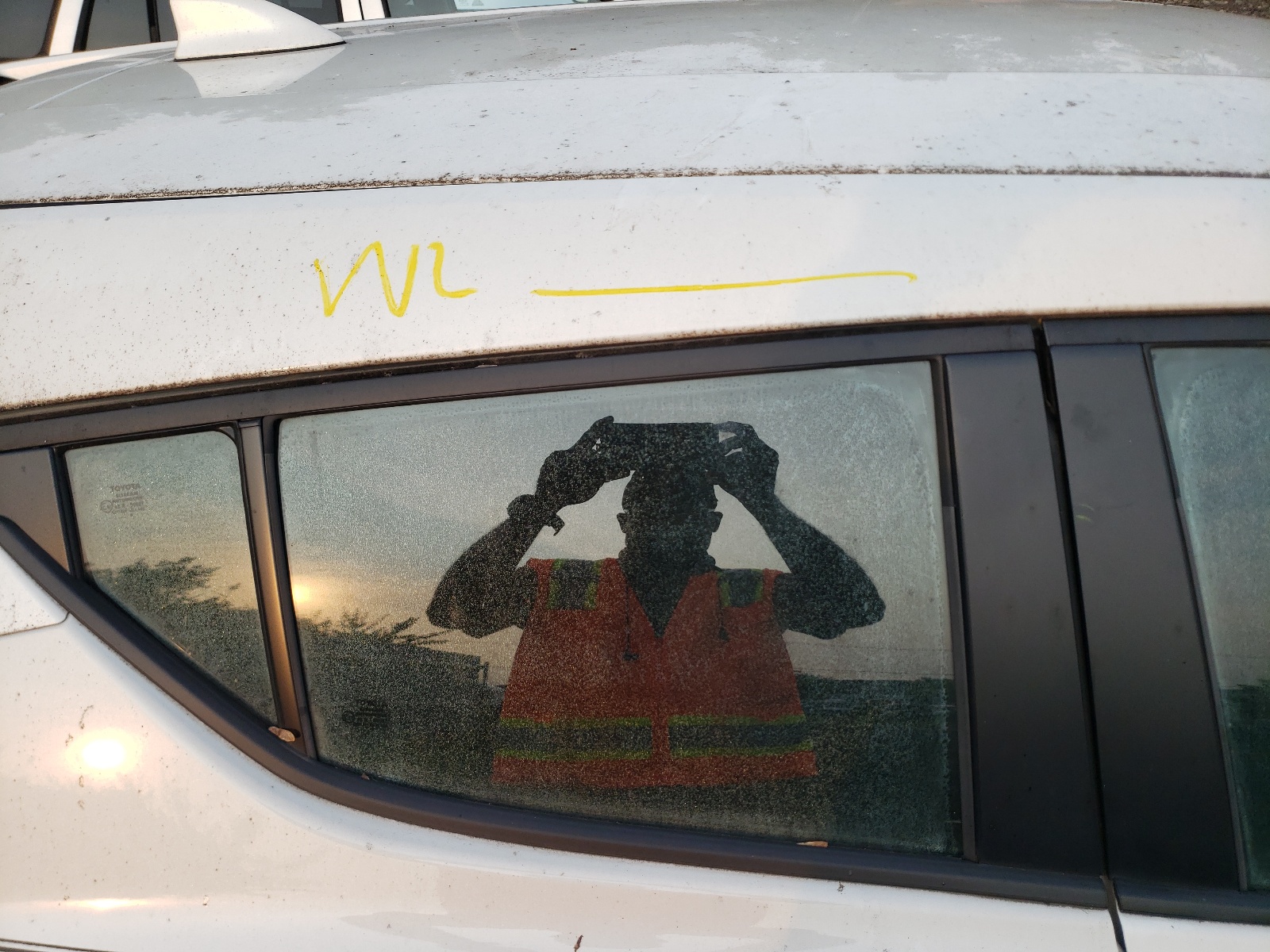 Photo 9 from auction – 2019 TOYOTA C-HR XLE with VIN NMTKHMBX1KR092561