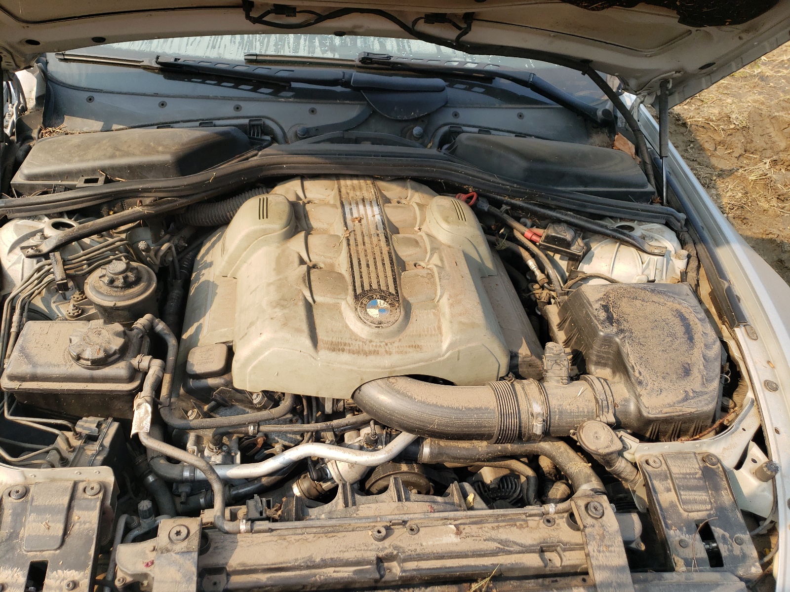 Photo 7 from auction – 2004 BMW 645 CI AUT with VIN WBAEH73404B191058