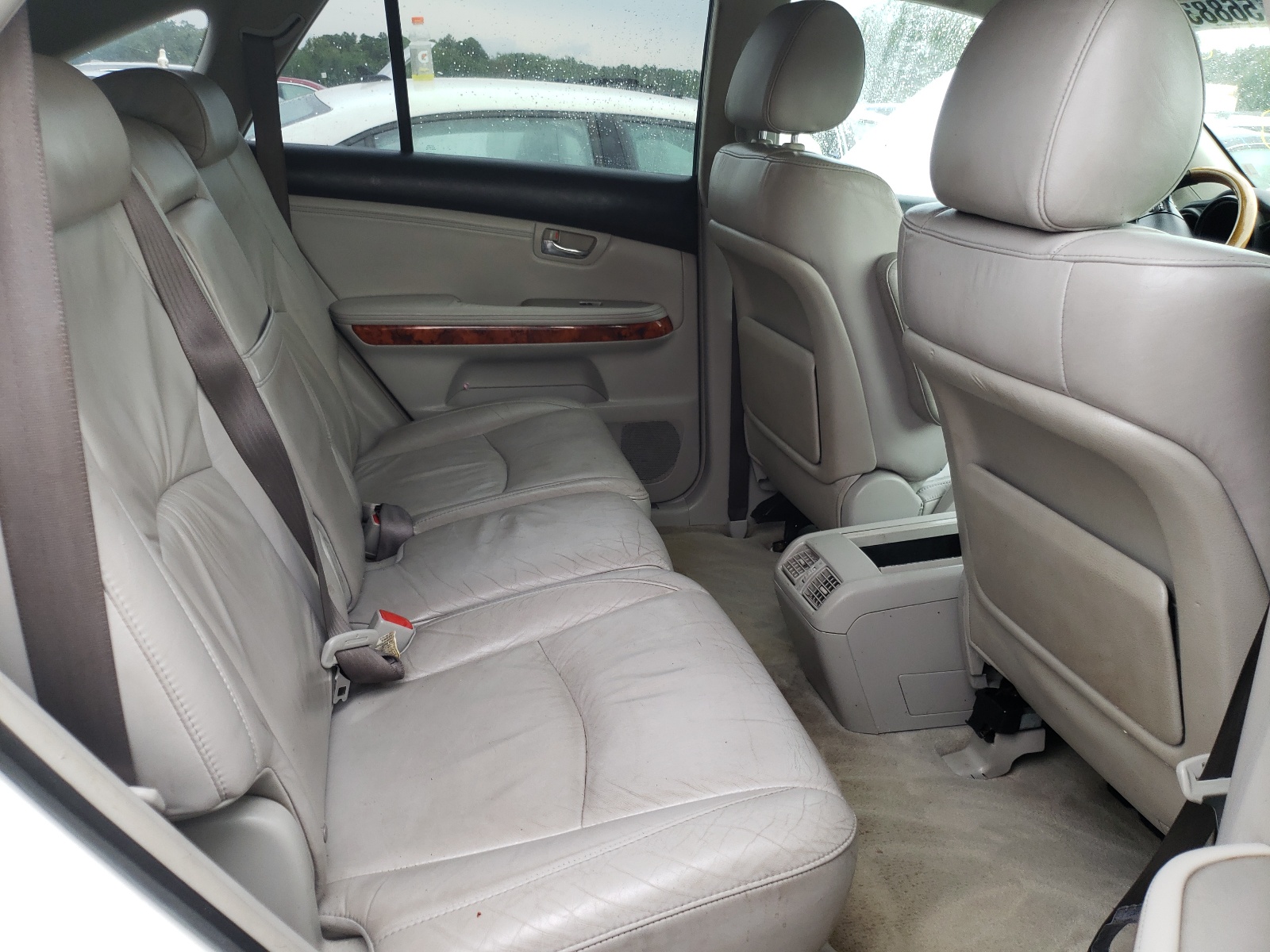 Foto 6 de la subasta – 2005 LEXUS RX 330 con VIN 2T2HA31U05C083439
