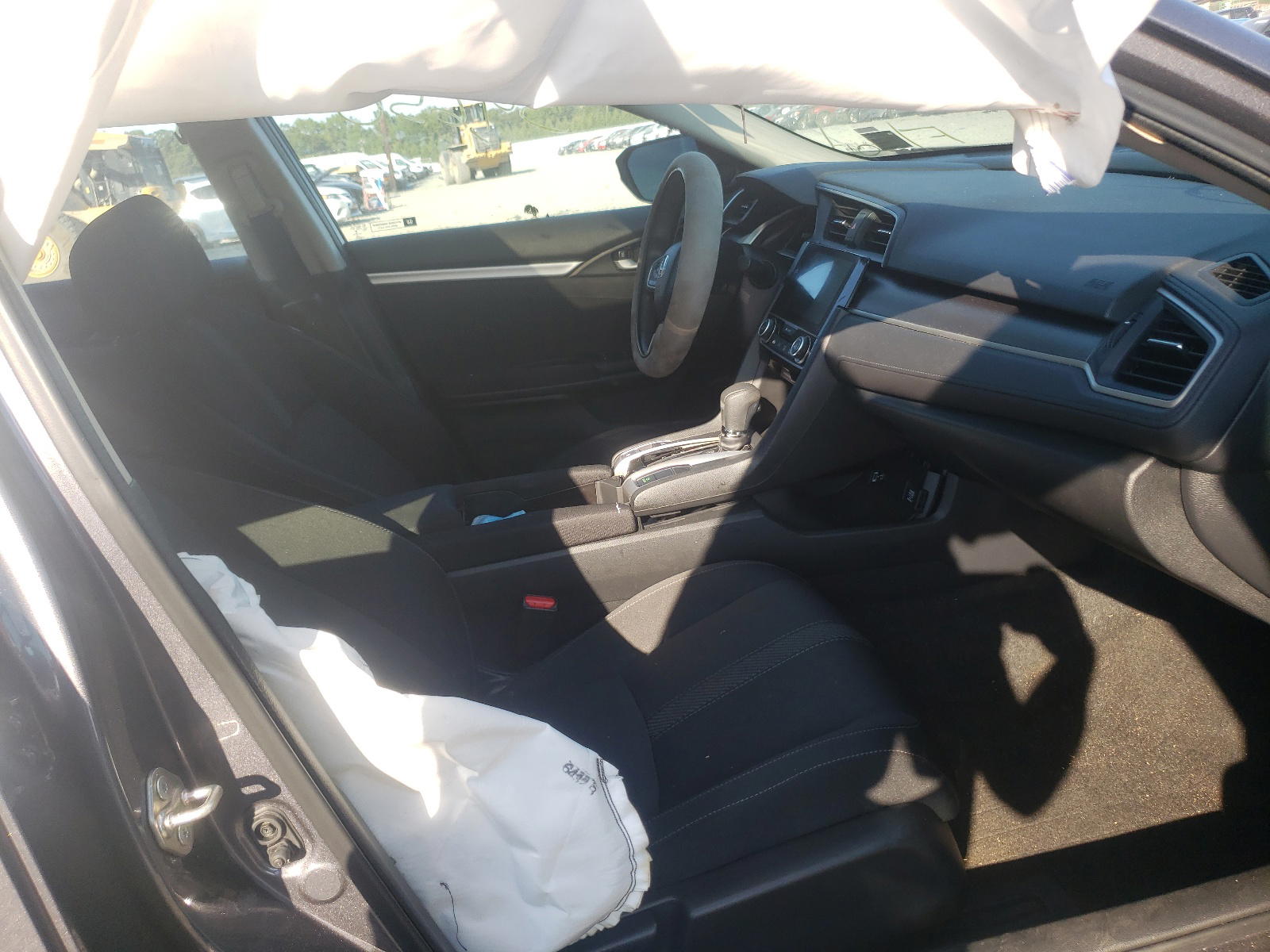 Photo 5 from auction – 2017 HONDA CIVIC EX with VIN 2HGFC2F74HH550277