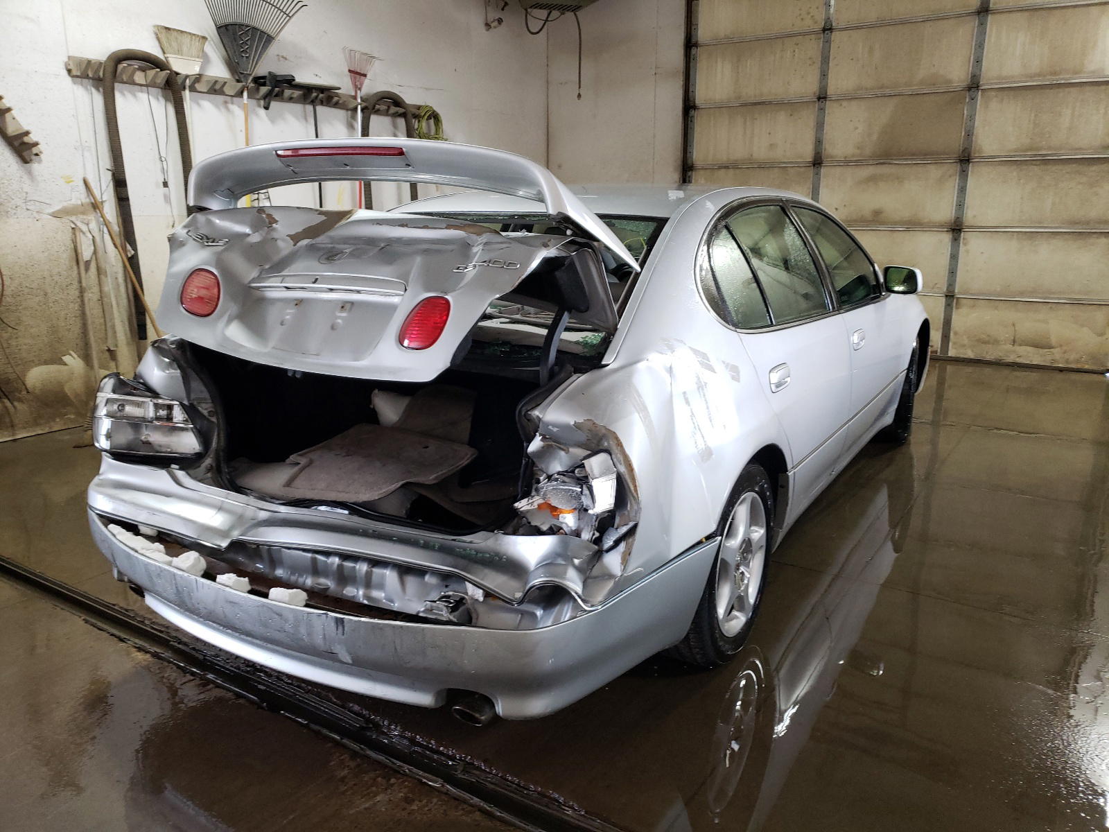 Photo 4 from auction – 1998 LEXUS GS with VIN JT8BH68X5W0008124