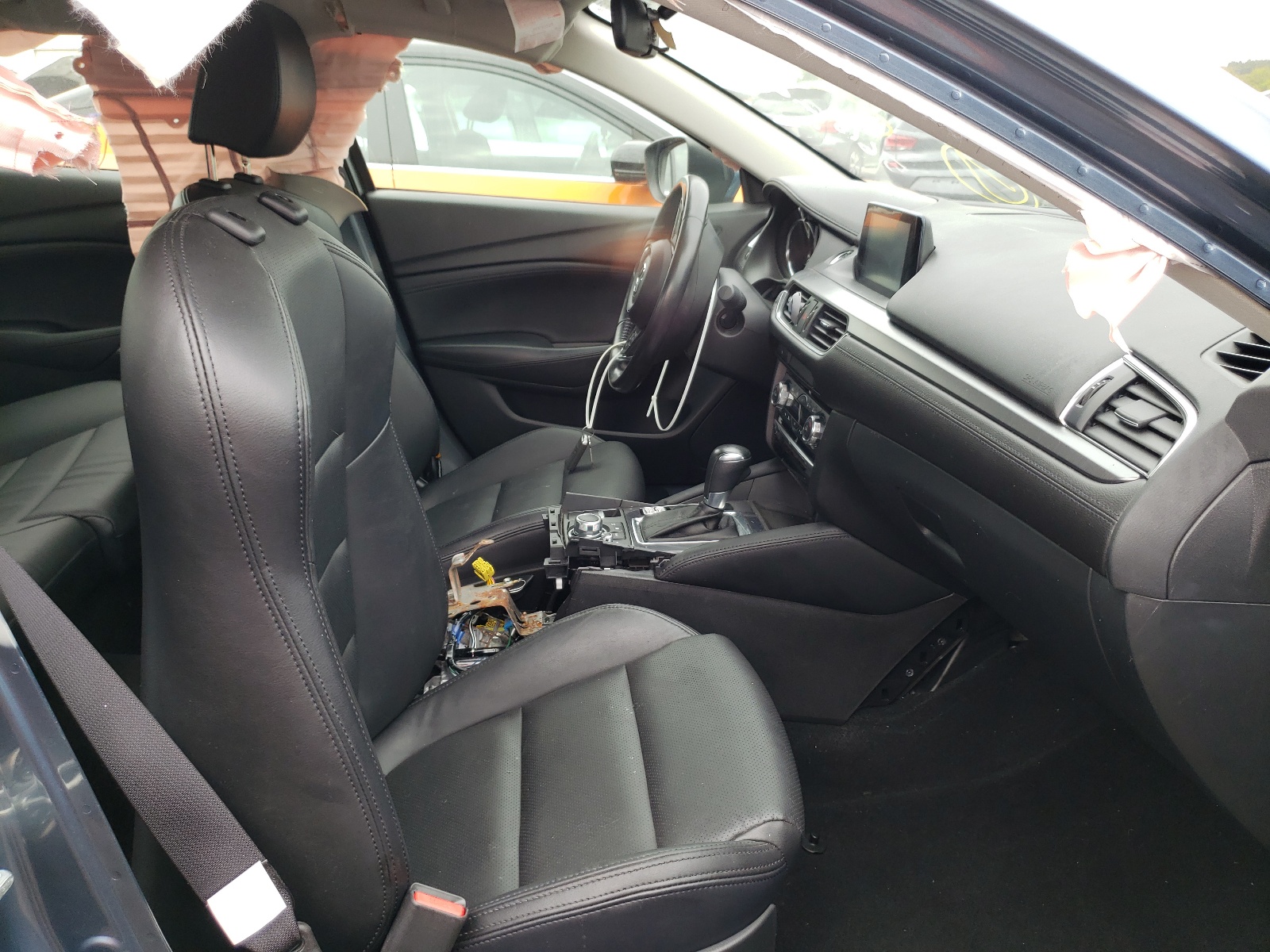 Photo 5 from auction – 2017 MAZDA 6 TOURING with VIN JM1GL1V54H1152207