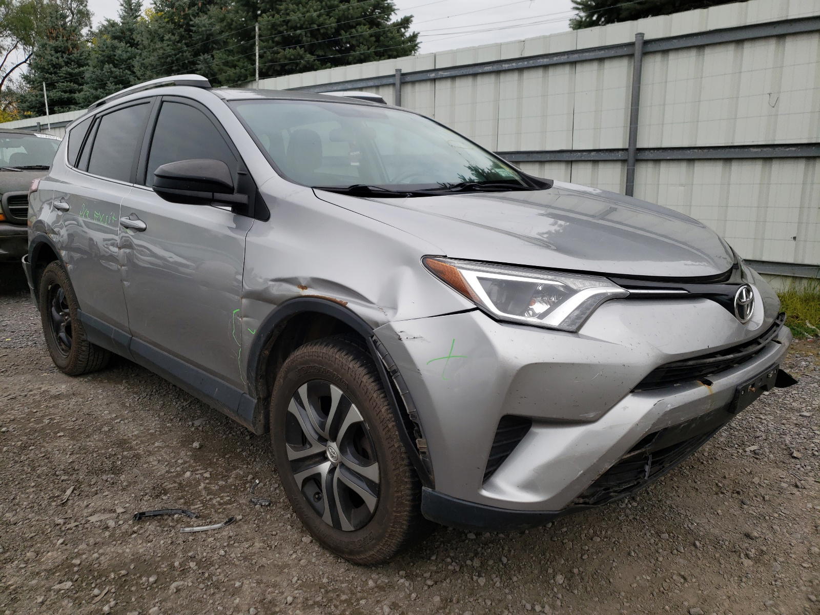 TOYOTA RAV4 LE 2016 with VIN 2T3BFREV5GW411626 - Photo from auction