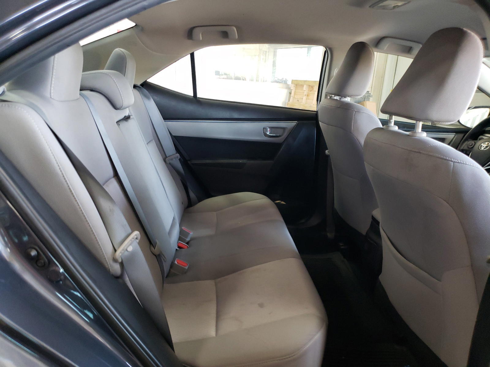 Photo 6 from auction – 2015 TOYOTA COROLLA L with VIN 5YFBURHE4FP236246