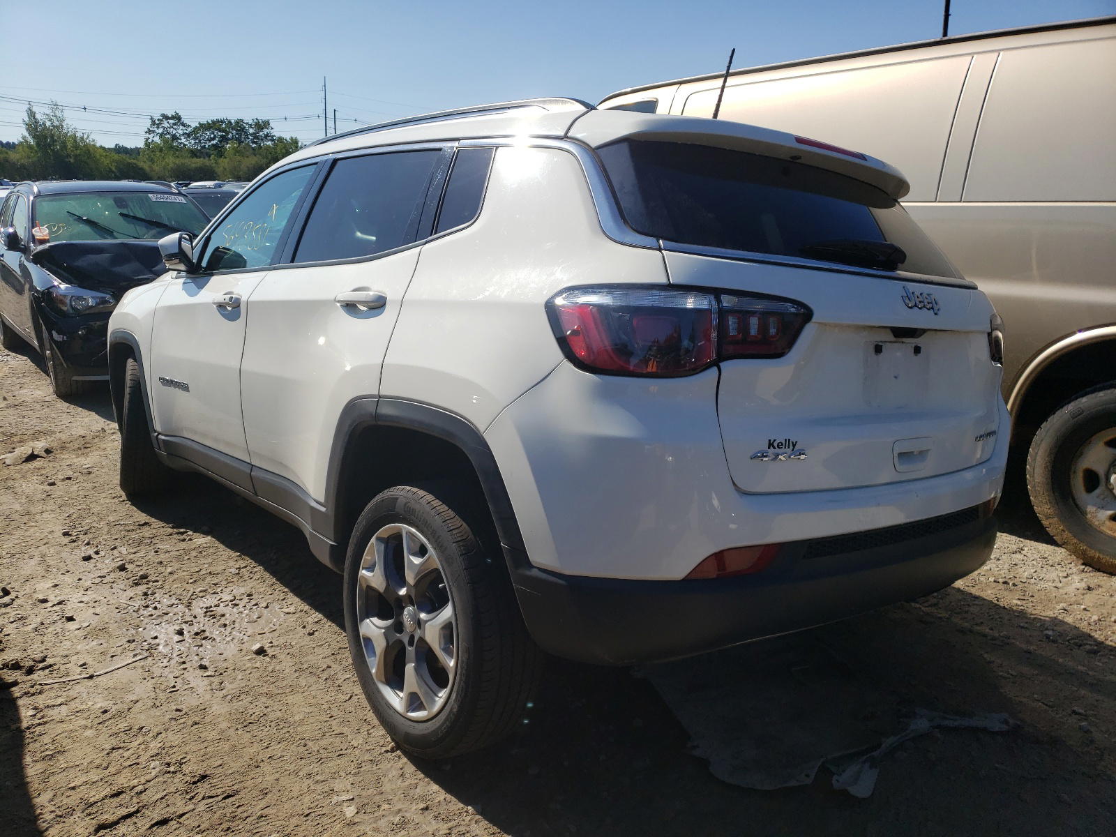 Photo 3 from auction – 2019 JEEP COMPASS LI with VIN 3C4NJDCB7KT639375