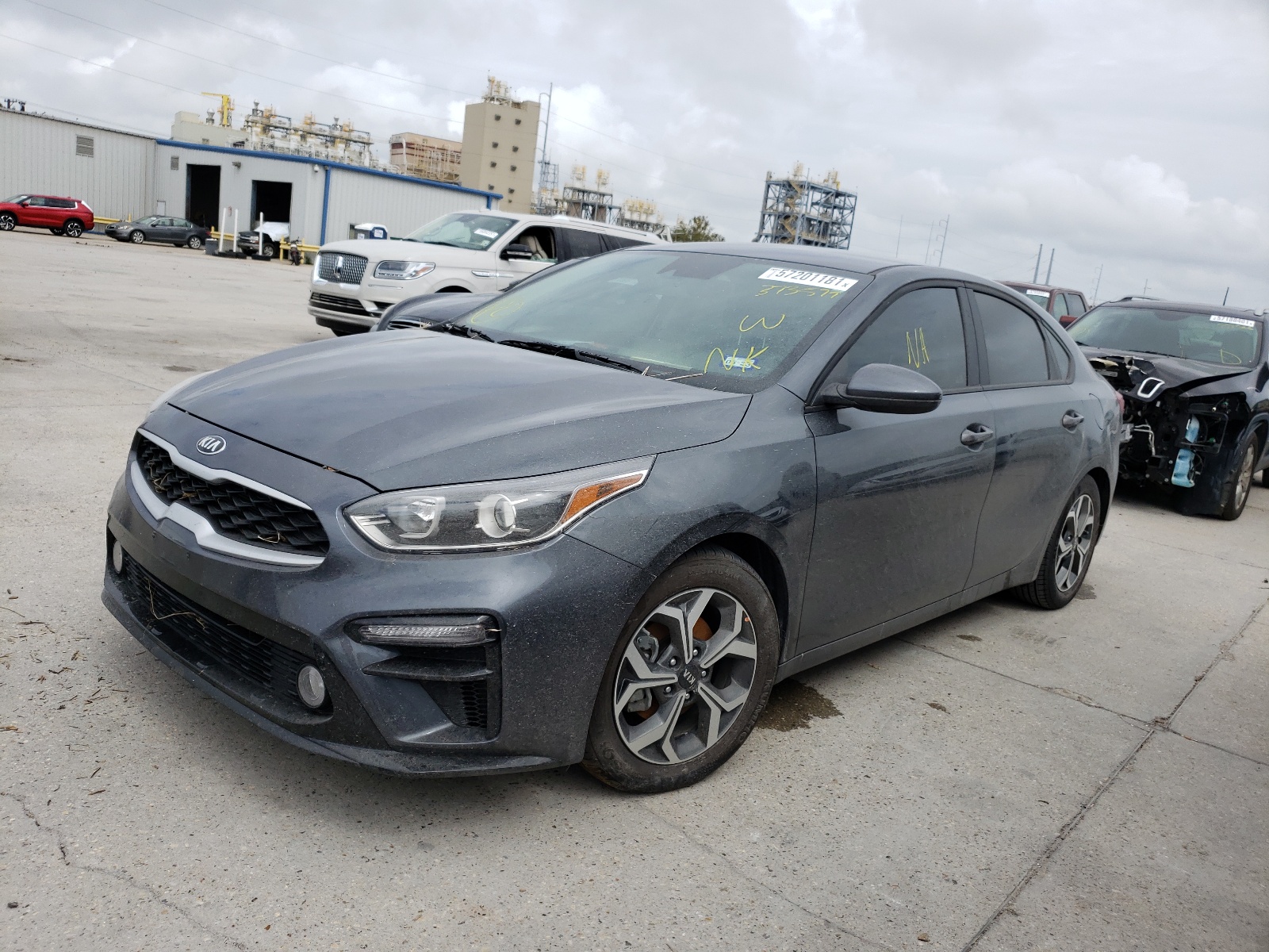 Photo 2 from auction – 2021 KIA FORTE FE with VIN 3KPF24AD0ME373579