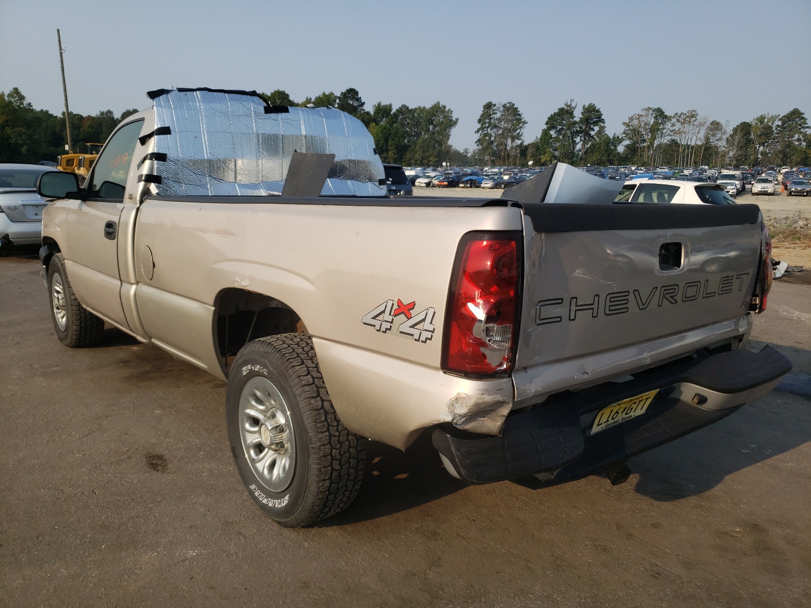 Photo 3 from auction – 2005 CHEVROLET SILVERADO with VIN 1GCEK14T65Z348348