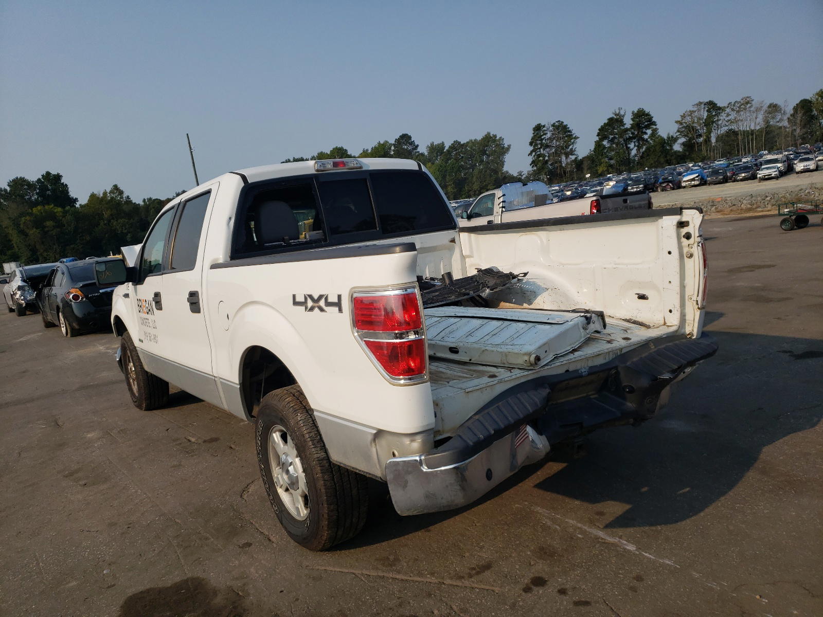 Photo 3 from auction – 2011 FORD F150 SUPER with VIN 1FTFW1ET6BFB87908