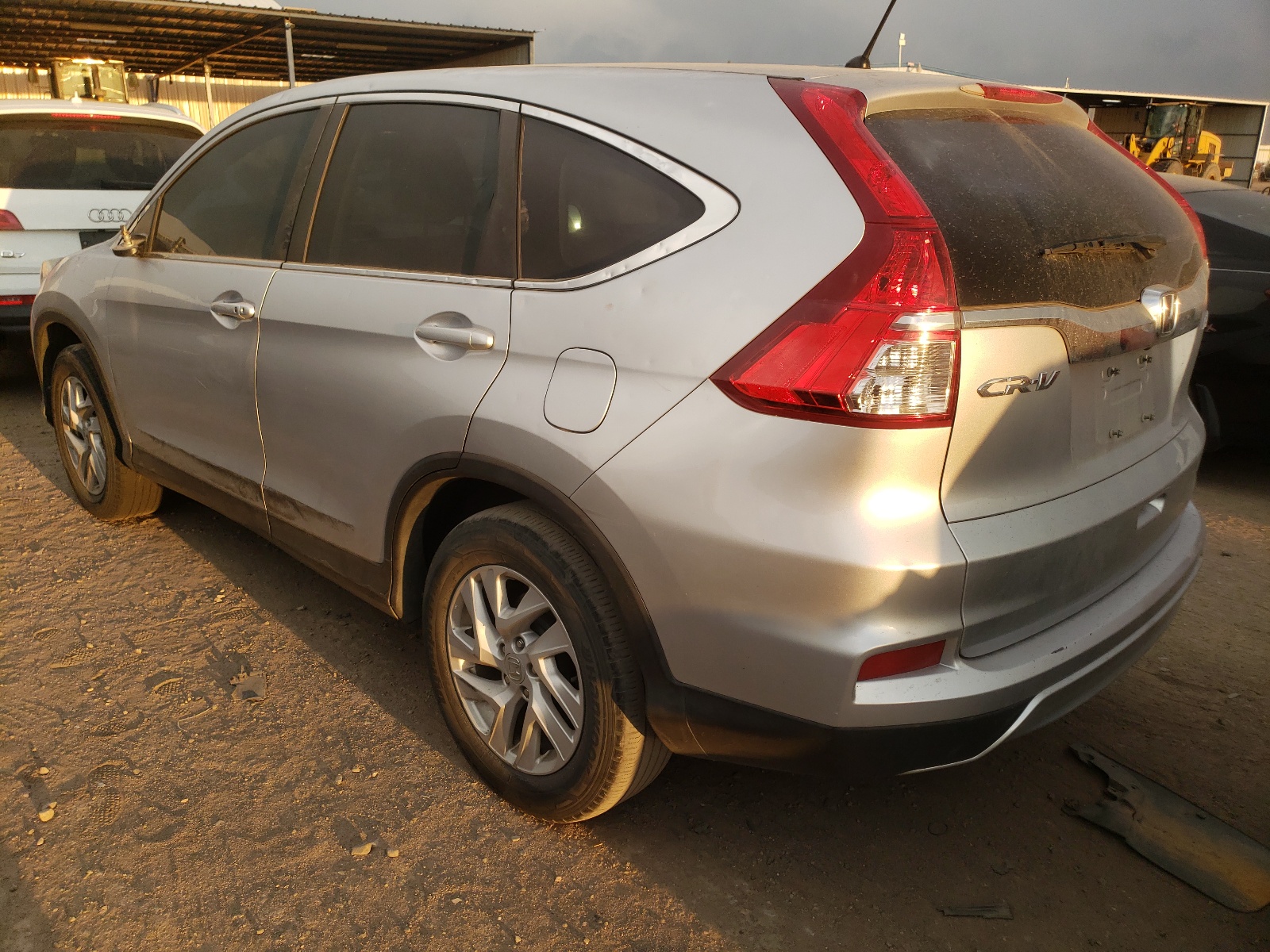 Photo 3 from auction – 2016 HONDA CR-V EX with VIN 2HKRM4H59GH654222