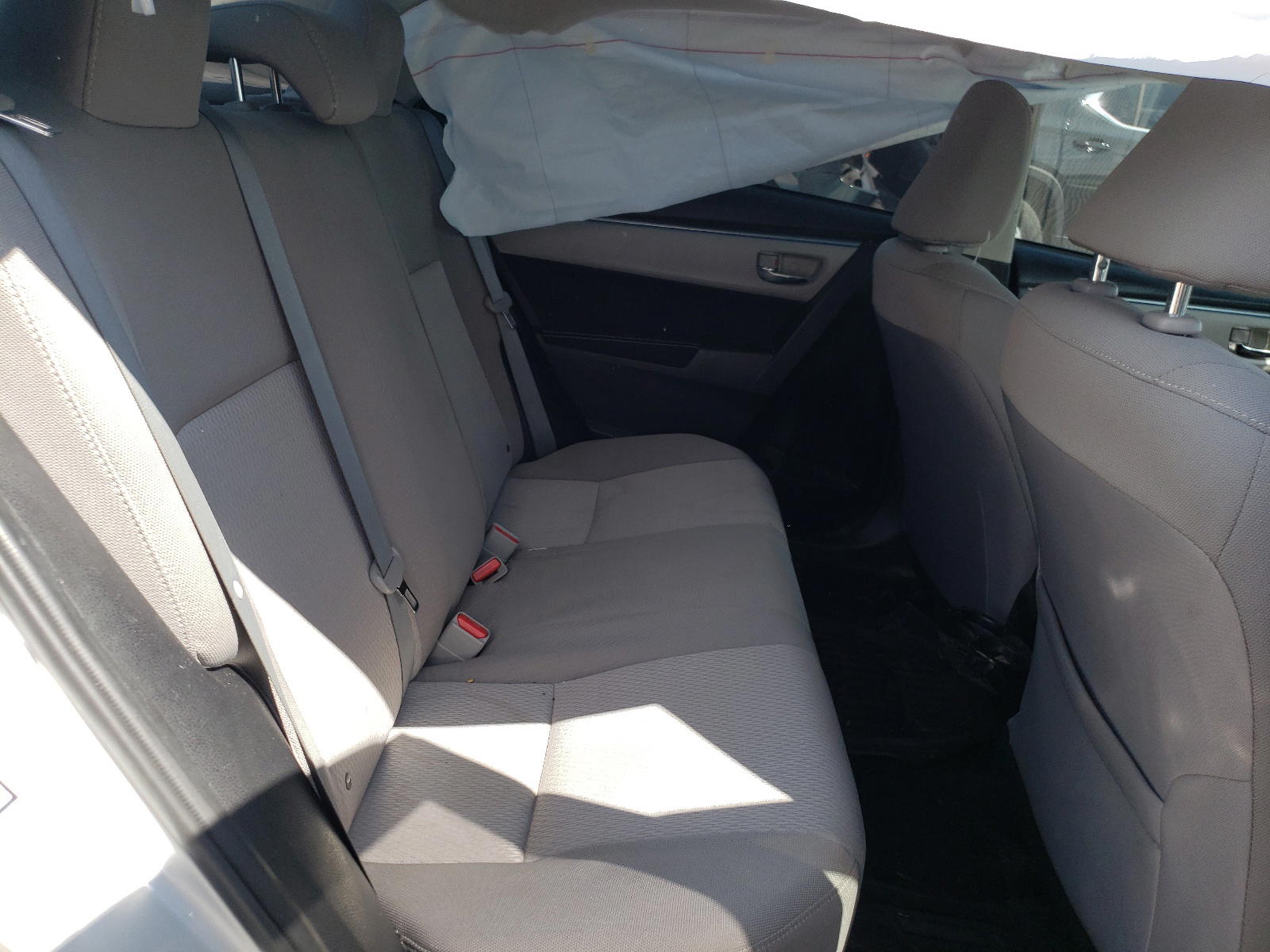Photo 6 from auction – 2014 TOYOTA COROLLA L with VIN 5YFBURHEXEP082687