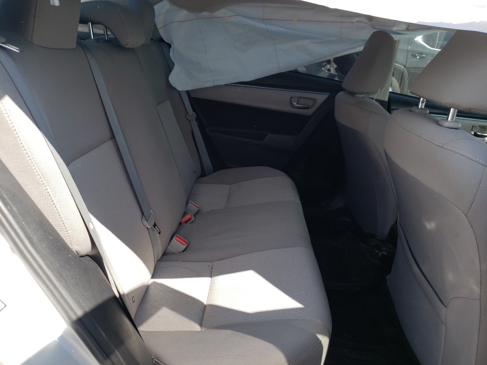 Фото 6 с аукциона – 2014 TOYOTA COROLLA L с VIN 5YFBURHEXEP082687