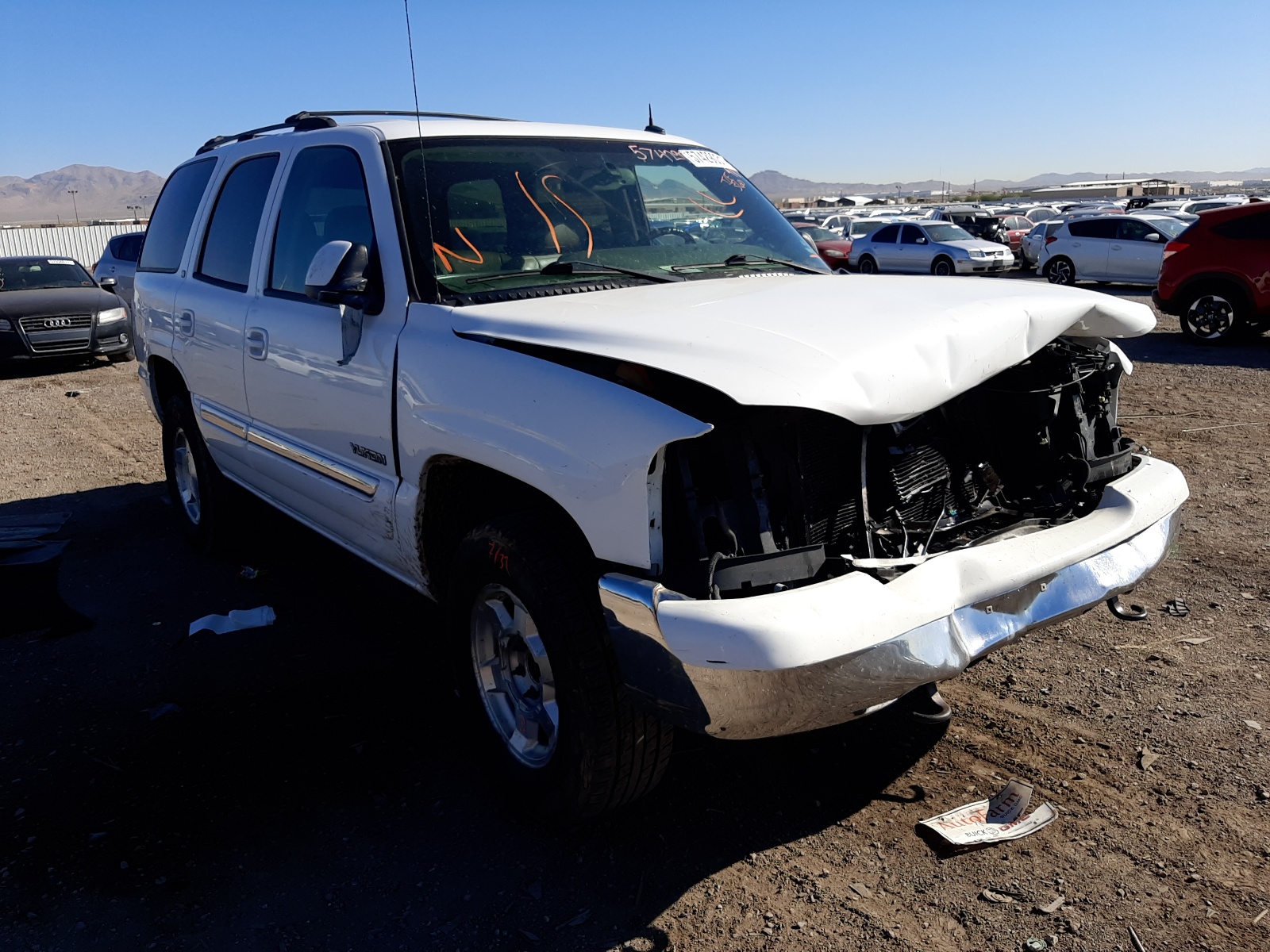 GMC YUKON 2004 with VIN 1GKEK13Z04J142532 - Photo from auction