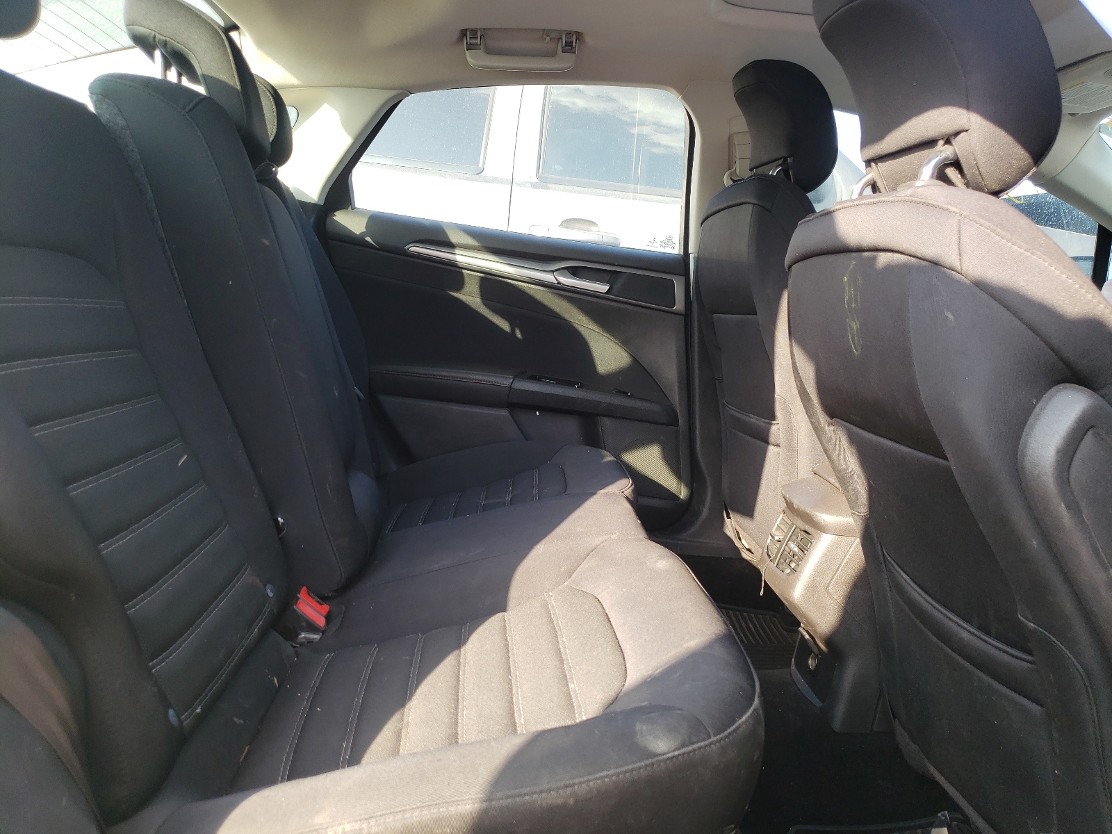 Photo 6 from auction – 2013 FORD FUSION SE with VIN 3FA6P0H79DR118664