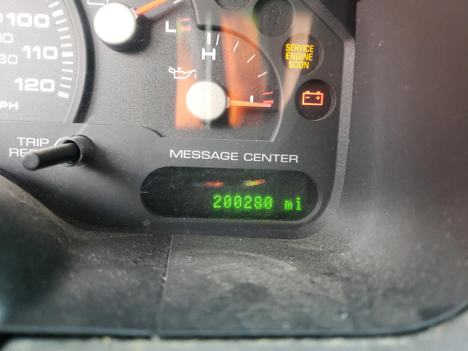 Photo 8 from auction – 2005 FORD EXPLORER X with VIN 1FMZU73K25UB55257