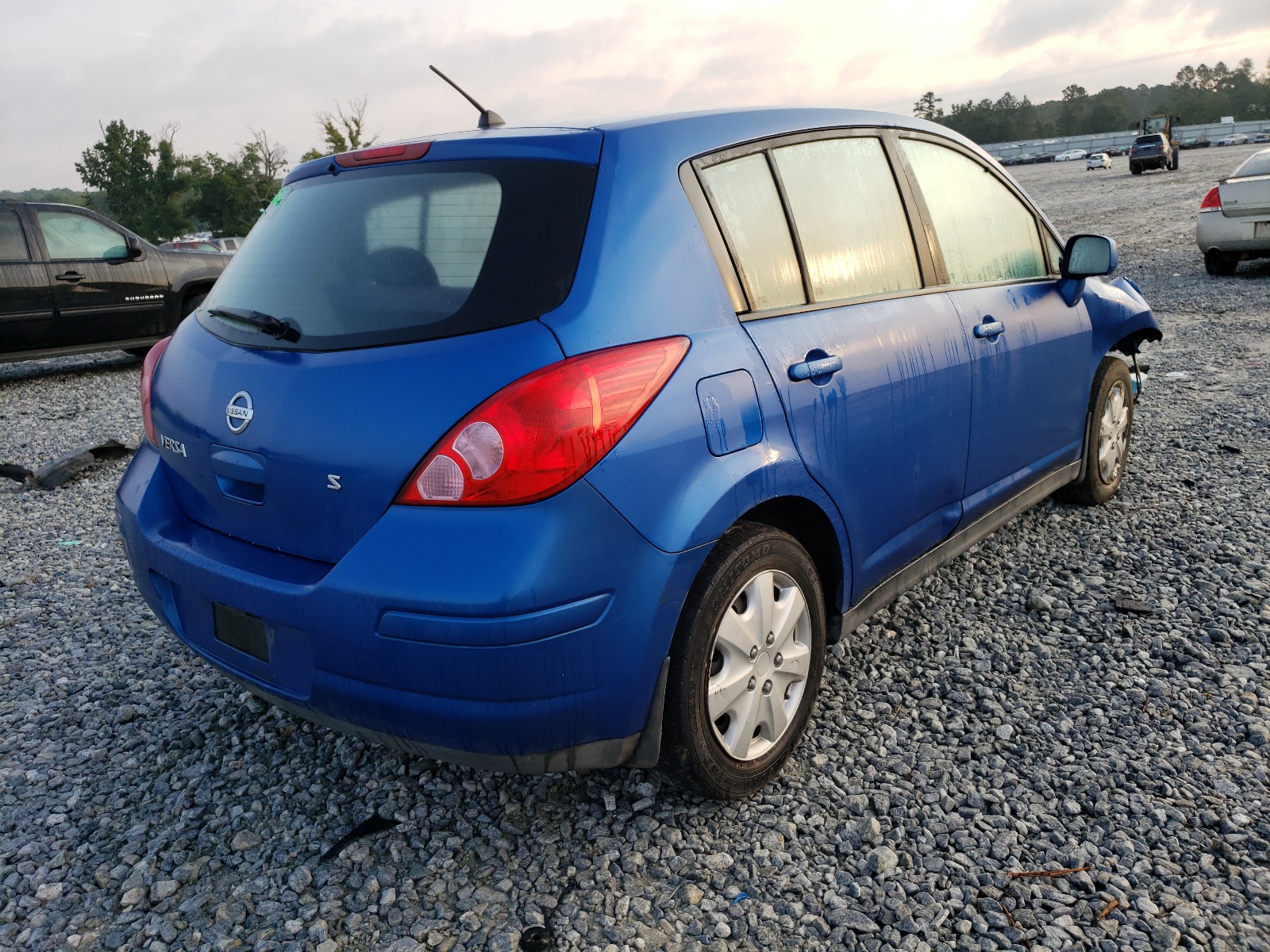 Zdjęcie 4 z aukcji – 2007 NISSAN VERSA S z VIN 3N1BC13E27L437382
