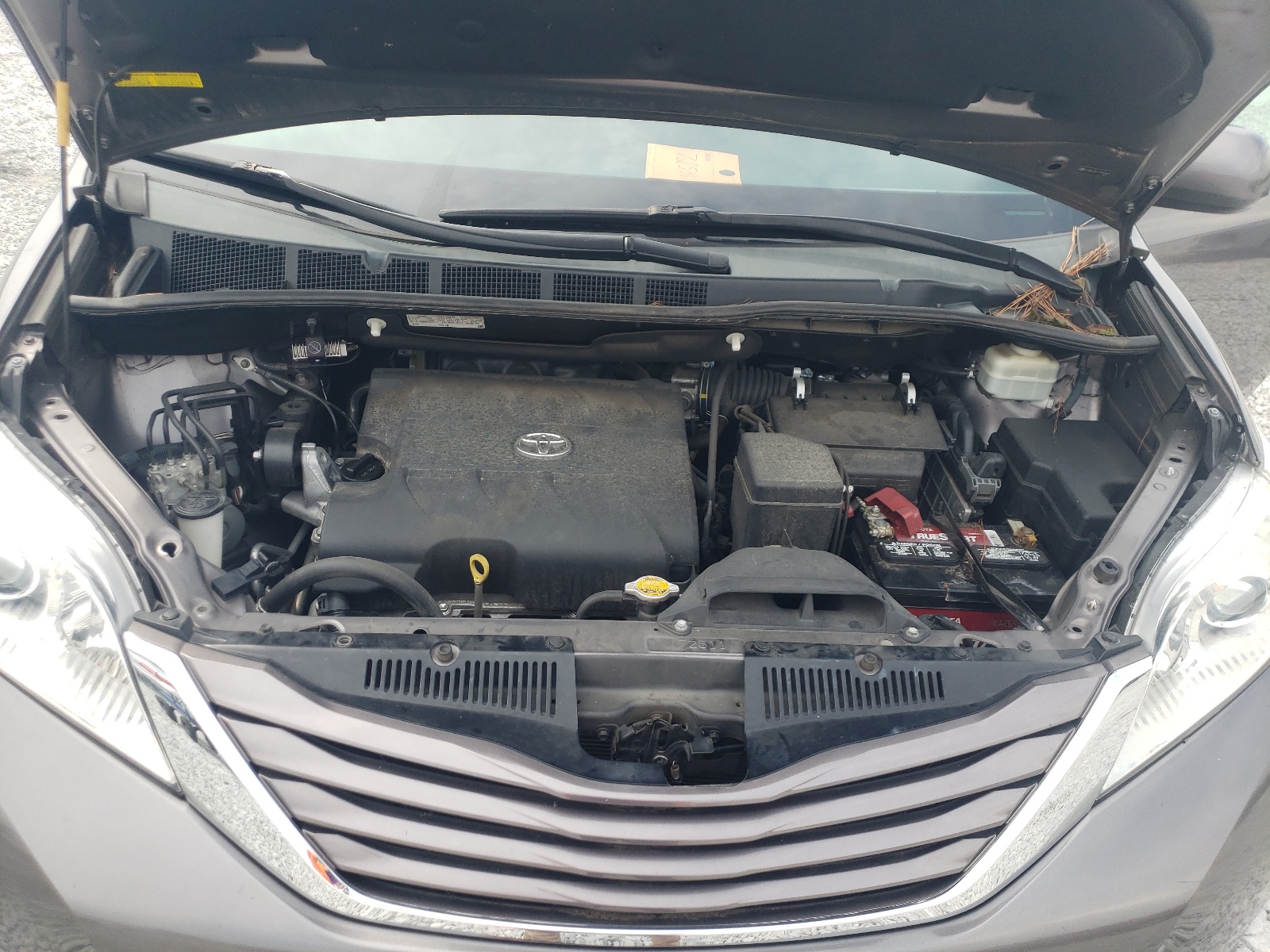 Photo 7 from auction – 2015 TOYOTA SIENNA LE with VIN 5TDKK3DC7FS645808
