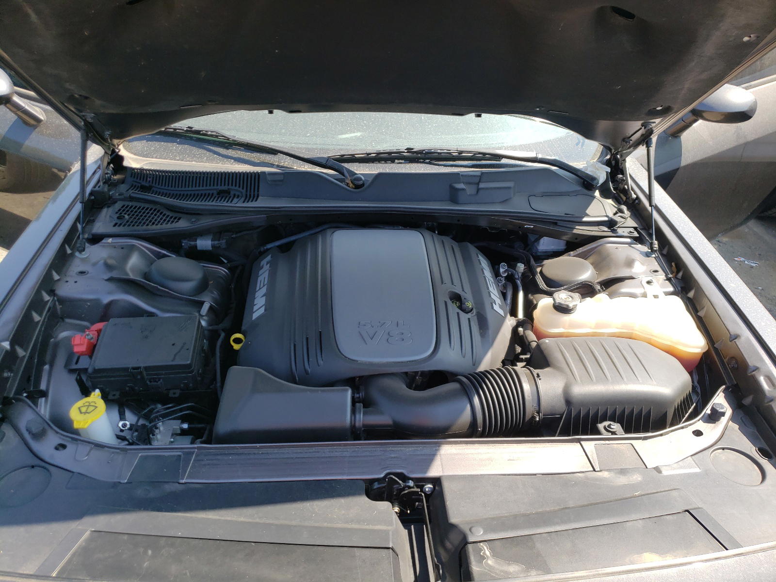 Photo 7 from auction – 2017 DODGE CHALLENGER with VIN 2C3CDZBT5HH624577