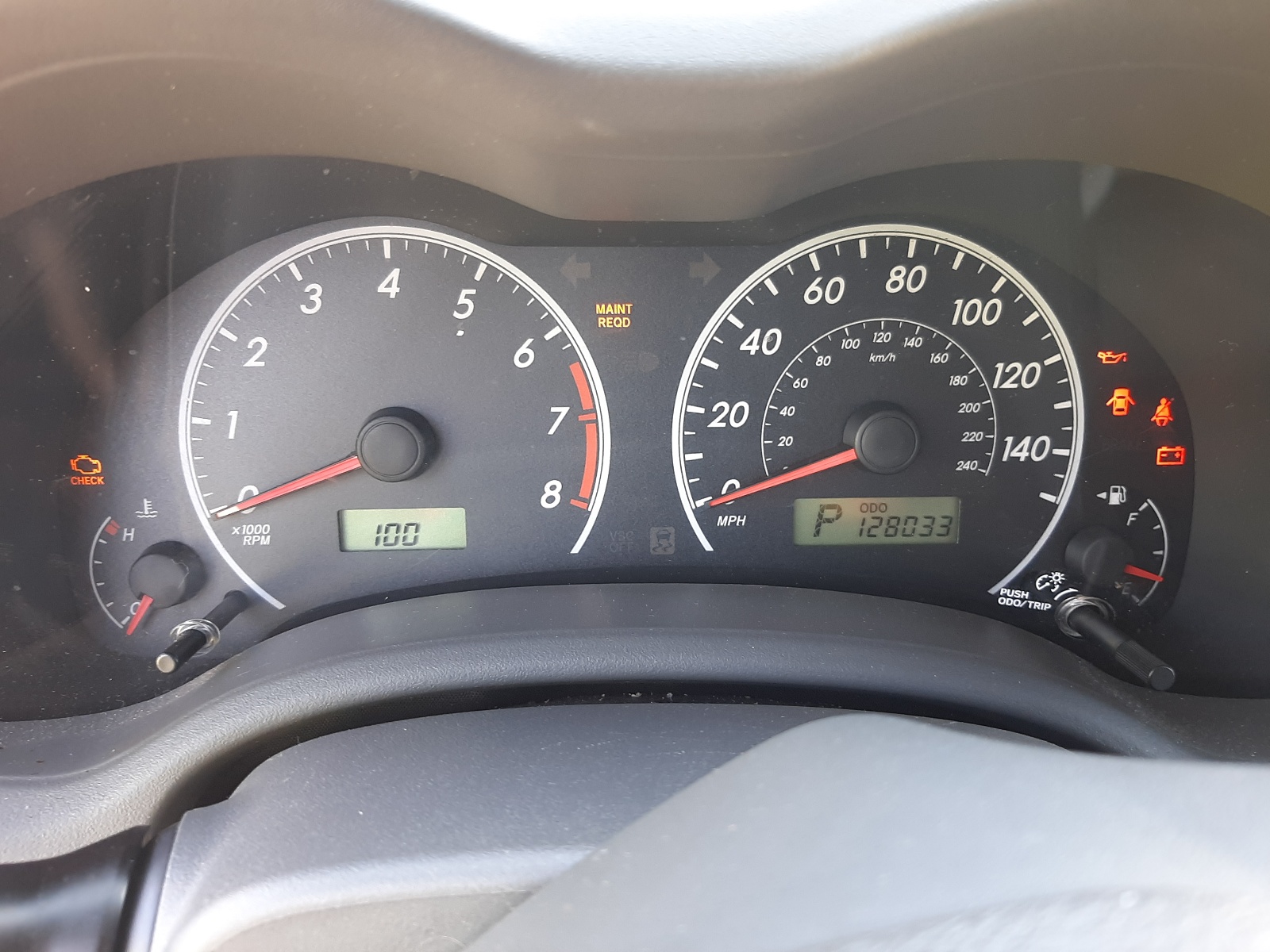 Zdjęcie 8 z aukcji – 2010 TOYOTA COROLLA BA z VIN 1NXBU4EE7AZ215440