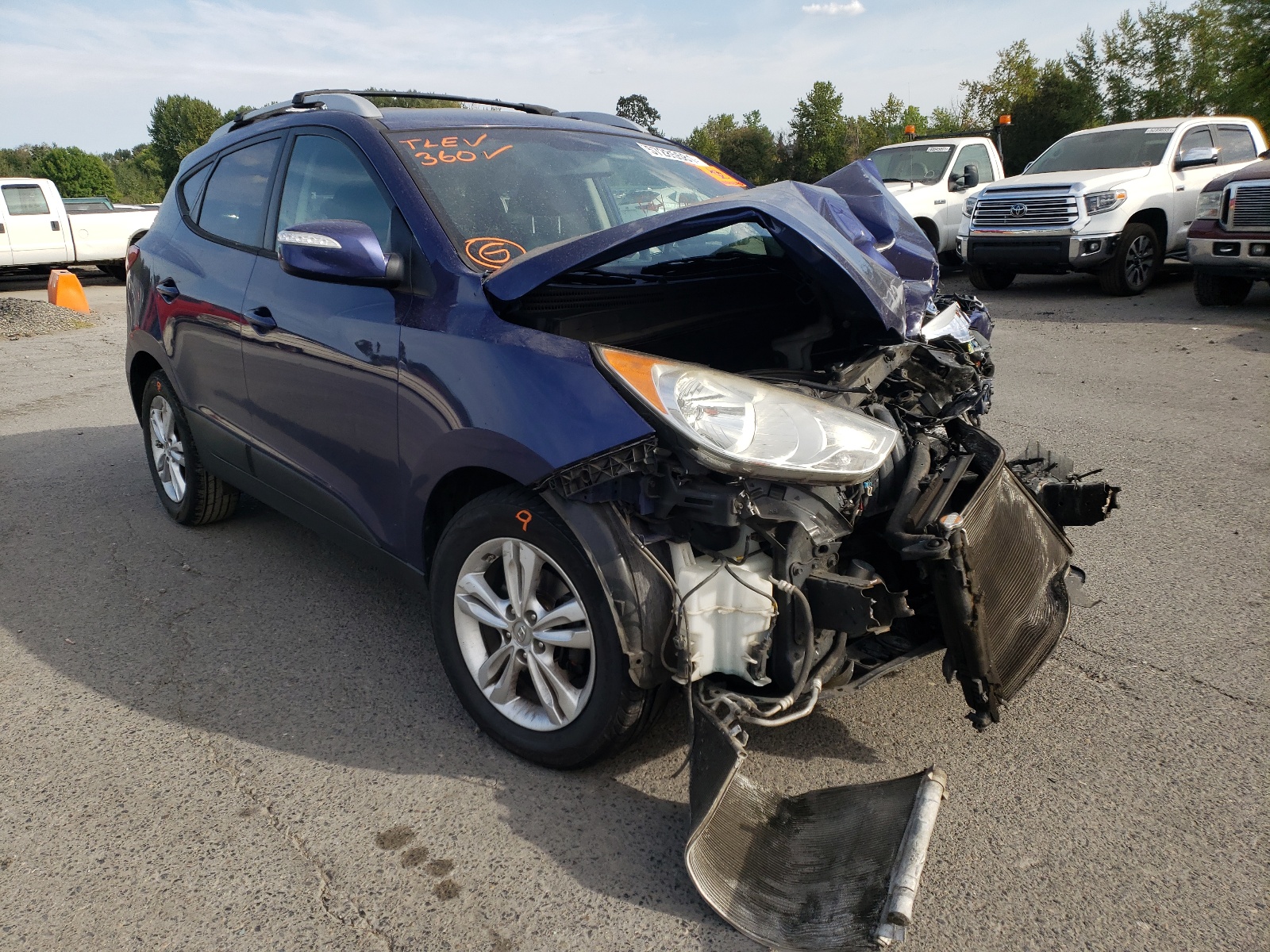 HYUNDAI TUCSON GLS 2012 with VIN KM8JUCAC6CU454555 - Photo from auction