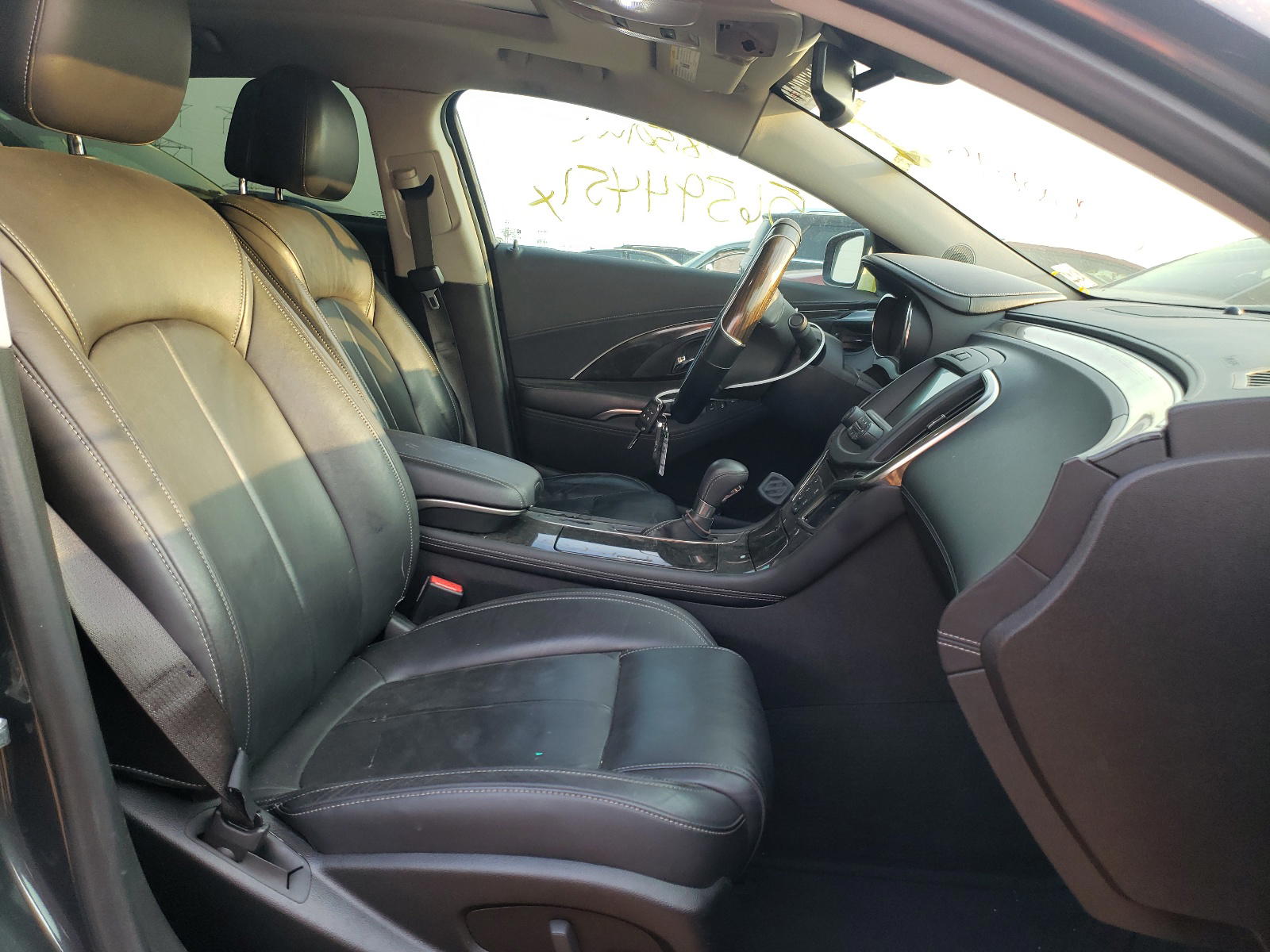 Photo 5 from auction – 2014 BUICK LACROSSE with VIN 1G4GB5GR9EF152322