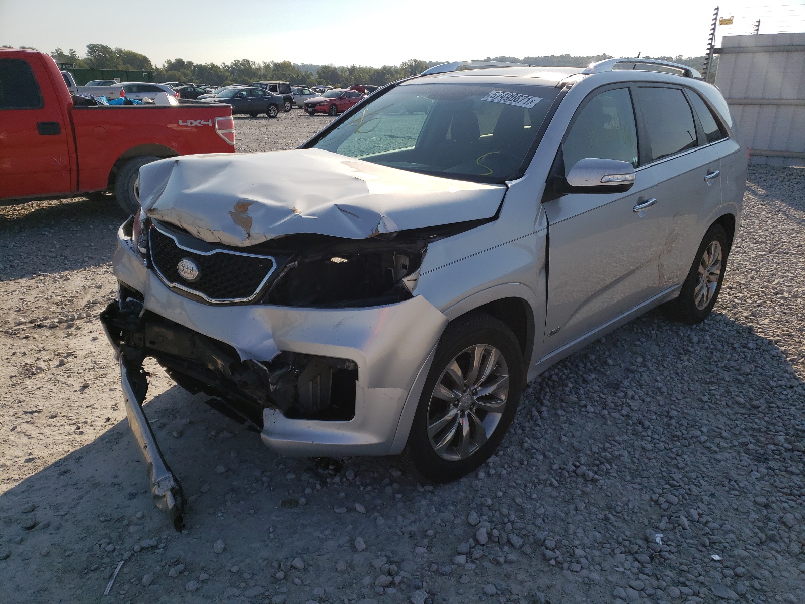 Photo 2 from auction – 2011 KIA SORENTO SX with VIN 5XYKWDA23BG172549