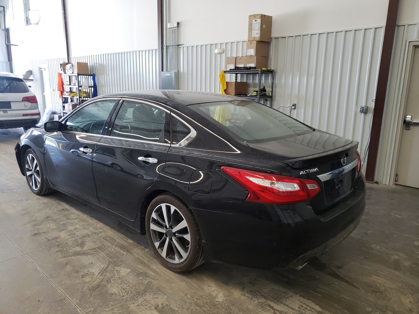 Photo 3 from auction – 2016 NISSAN ALTIMA 2.5 with VIN 1N4AL3AP2GC208713