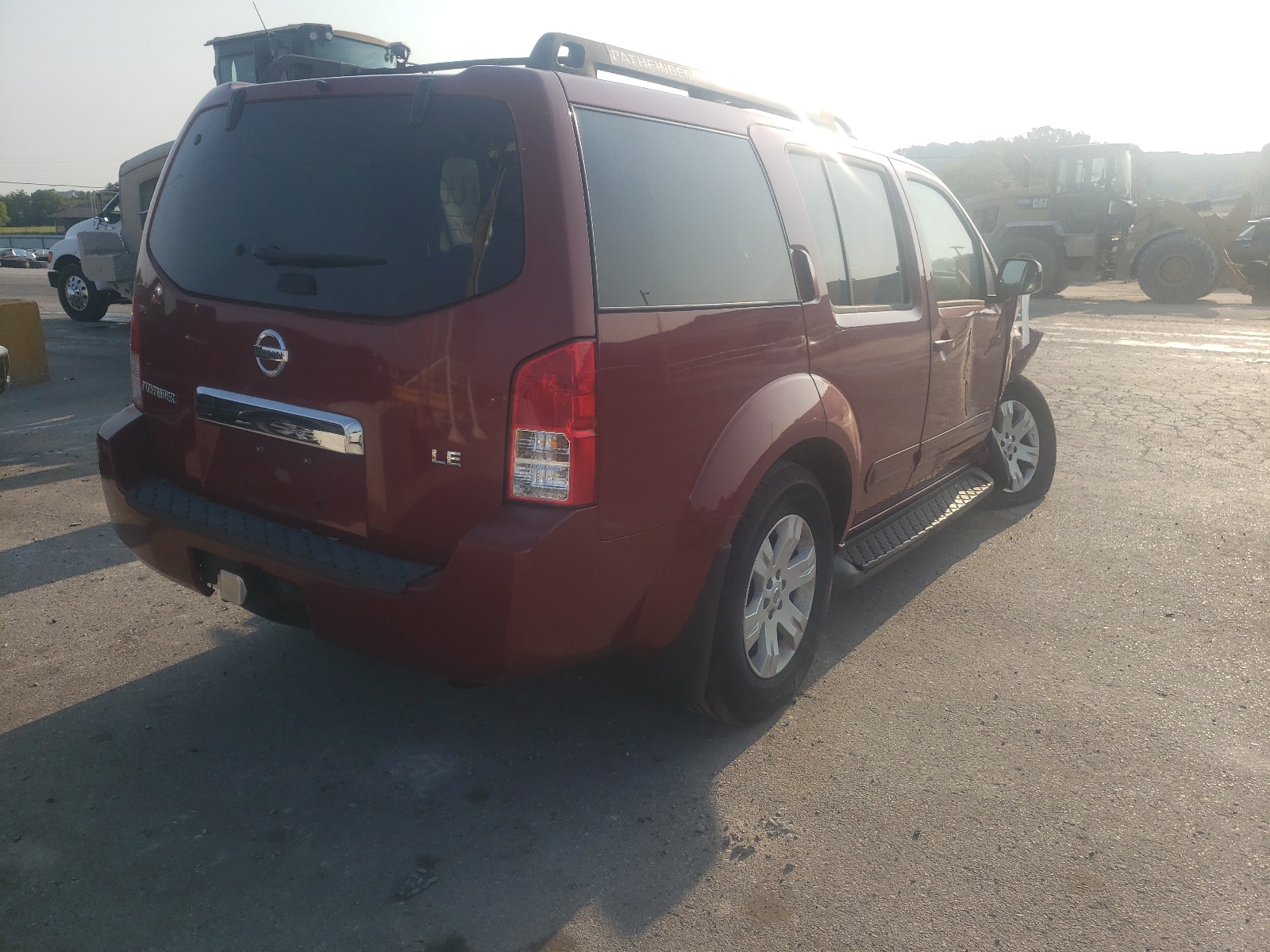 Photo 4 from auction – 2006 NISSAN PATHFINDER with VIN 5N1AR18W76C600123