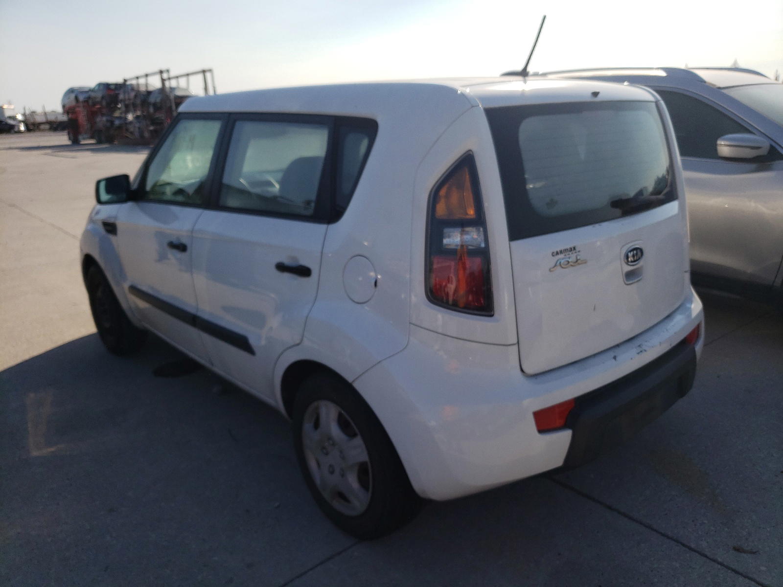 Photo 3 from auction – 2011 KIA SOUL with VIN KNDJT2A18B7306887