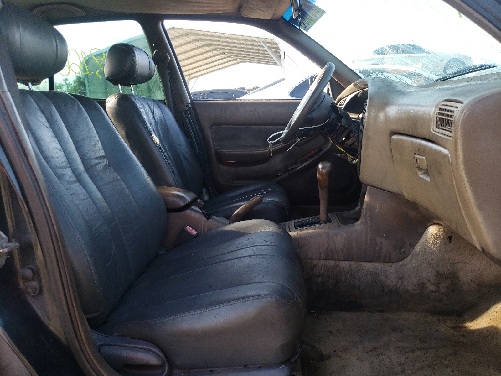 Photo 5 from auction – 1993 TOYOTA CAMRY/LE/X with VIN 4T1SK12E4PU302035
