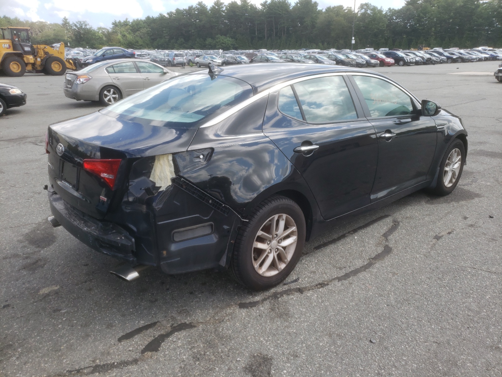 Photo 4 from auction – 2013 KIA OPTIMA LX with VIN 5XXGM4A77DG102258