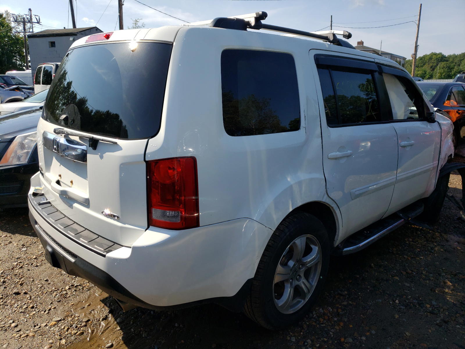 Photo 4 from auction – 2014 HONDA PILOT EXL with VIN 5FNYF4H58EB026847